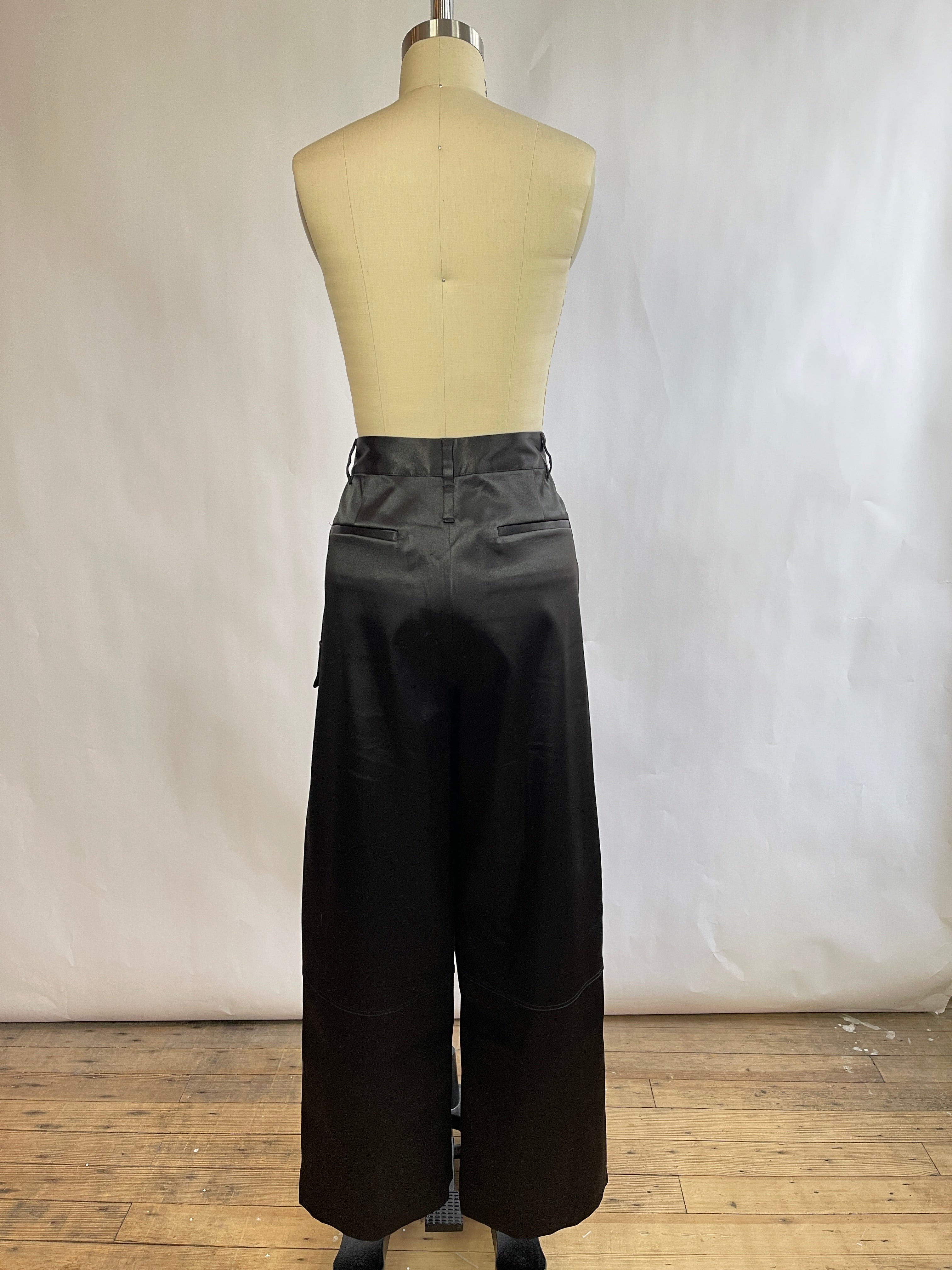 Frame Satin Cargo Pants (12/31)