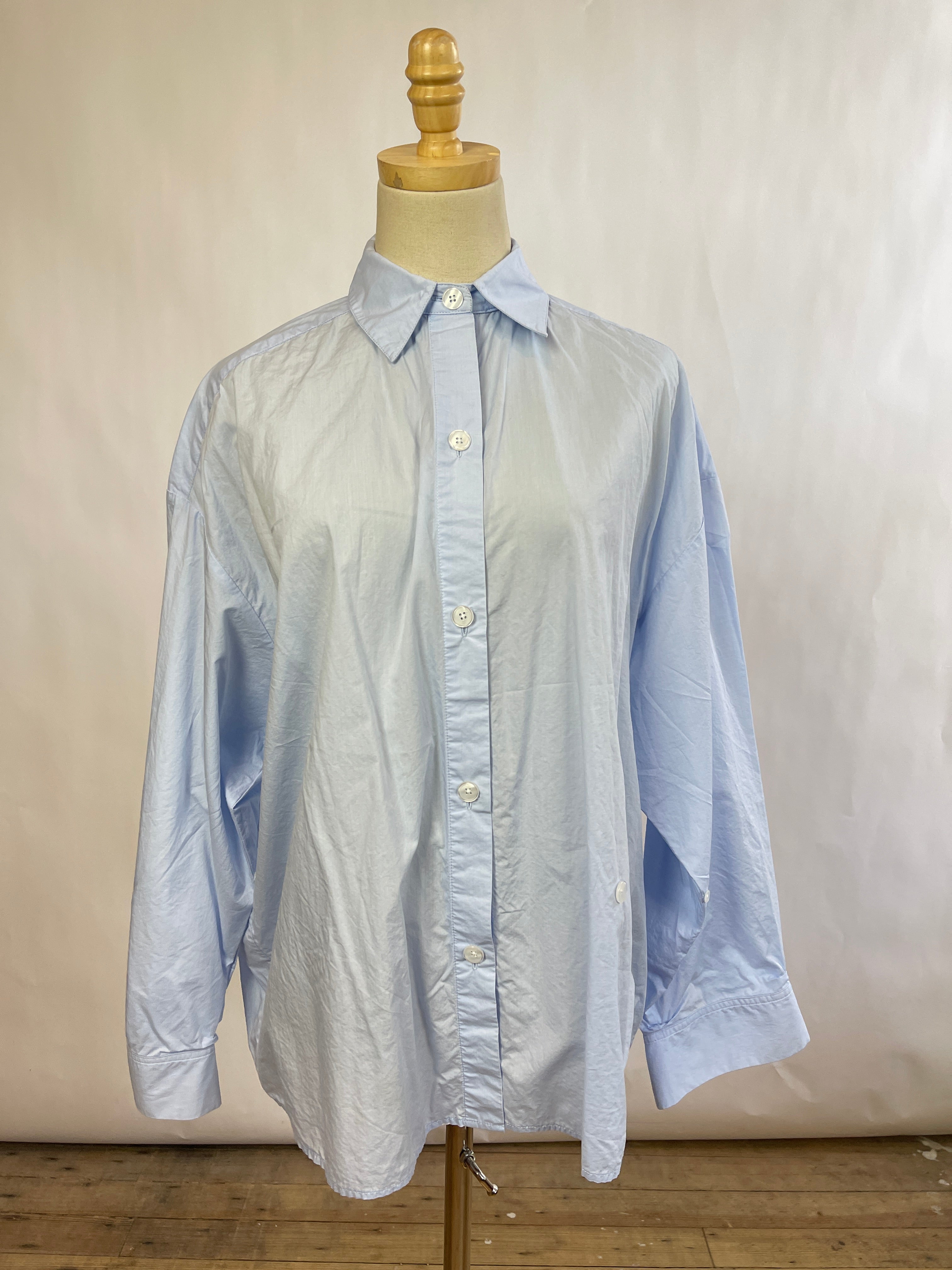 TWP Blue Poplin Button Down (M/L)