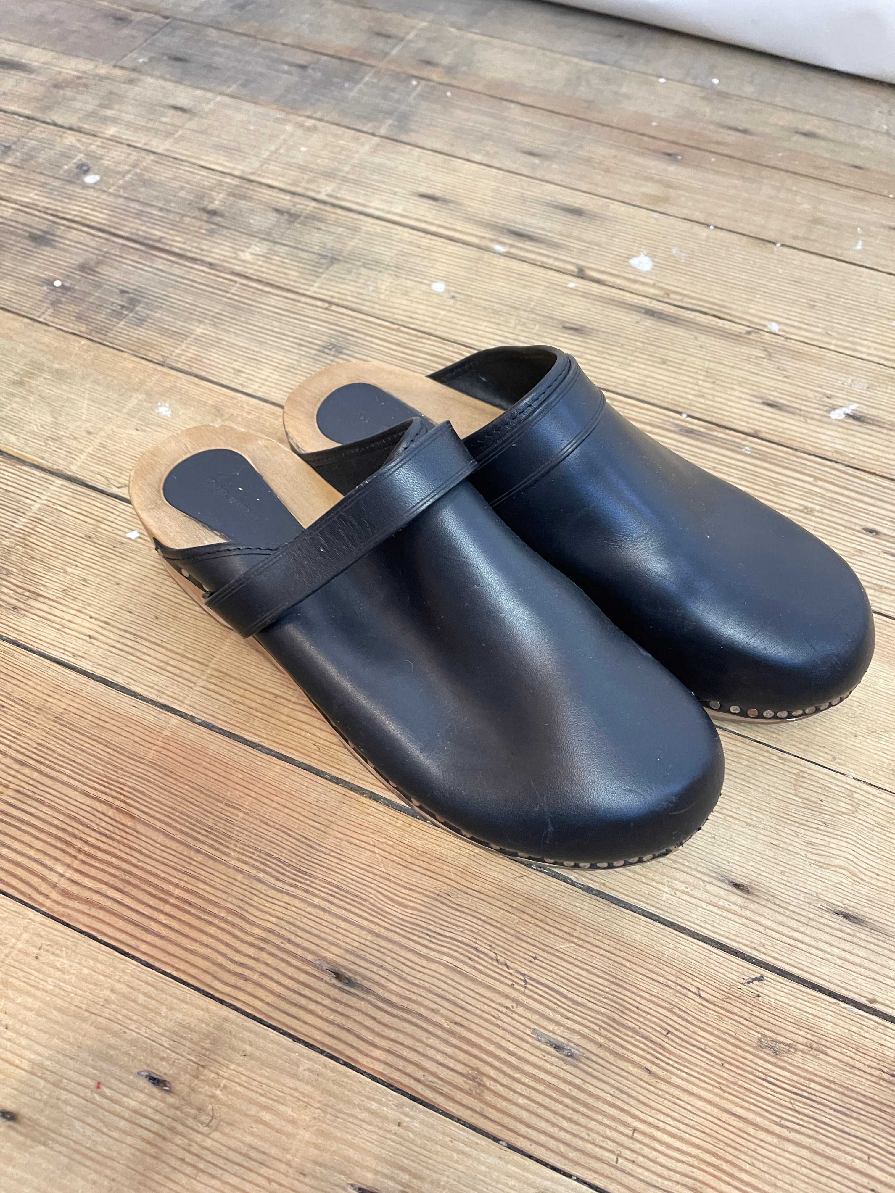 Isabel Marant Black Clogs (39)