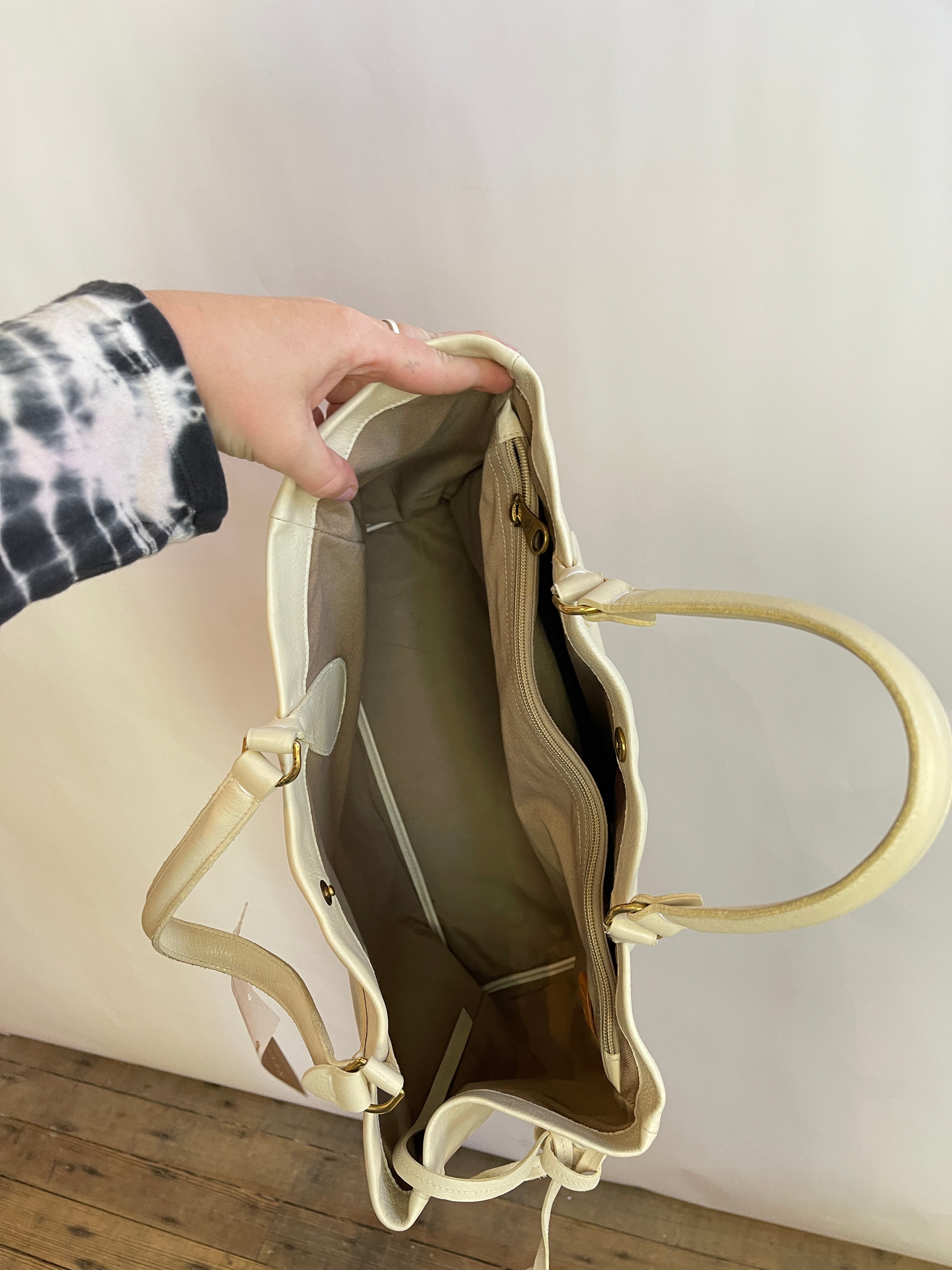 Il Bisonte Cream Leather Bag