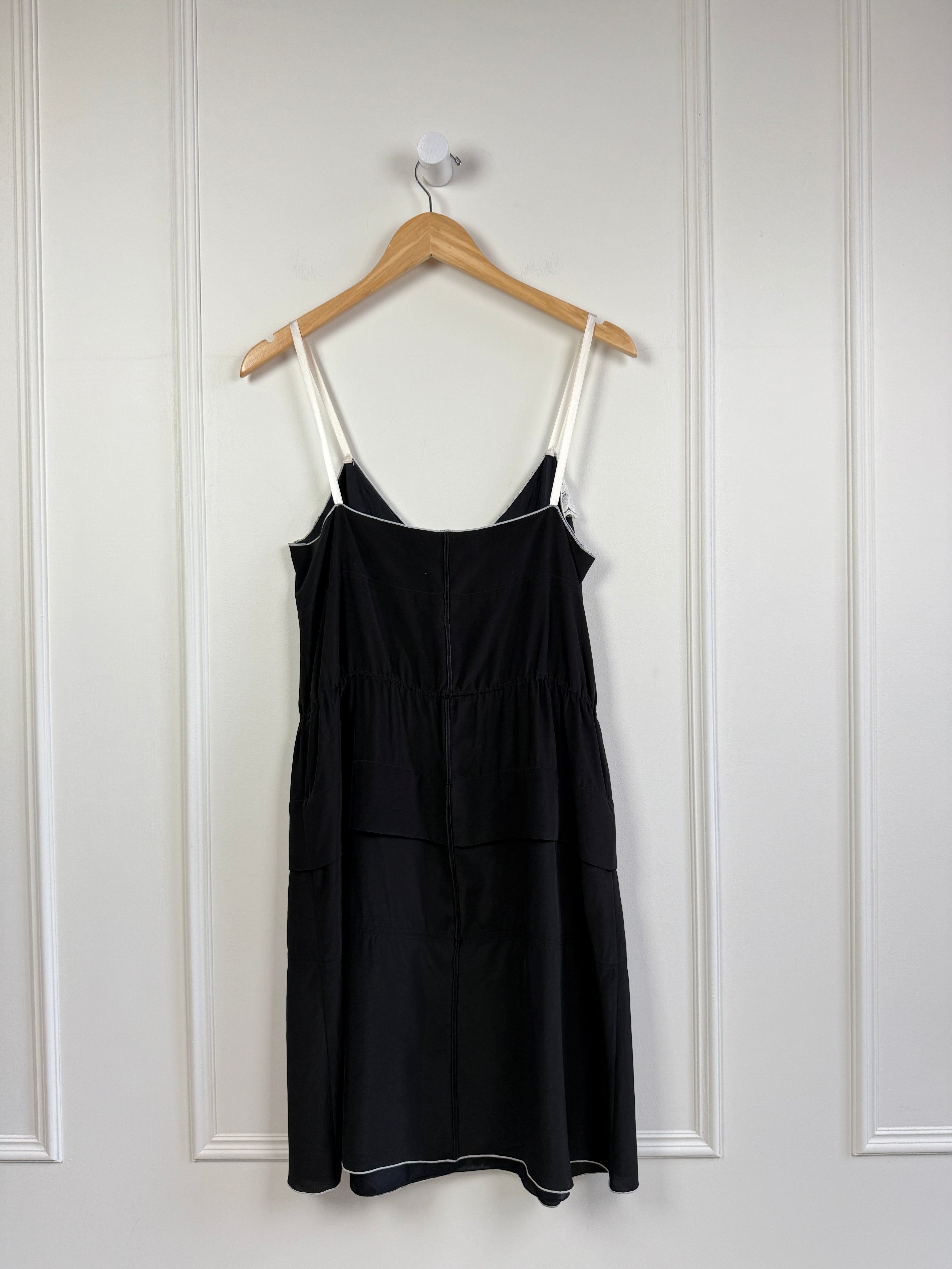 Marc Jacobs Black & White Lace Dress (6/M)