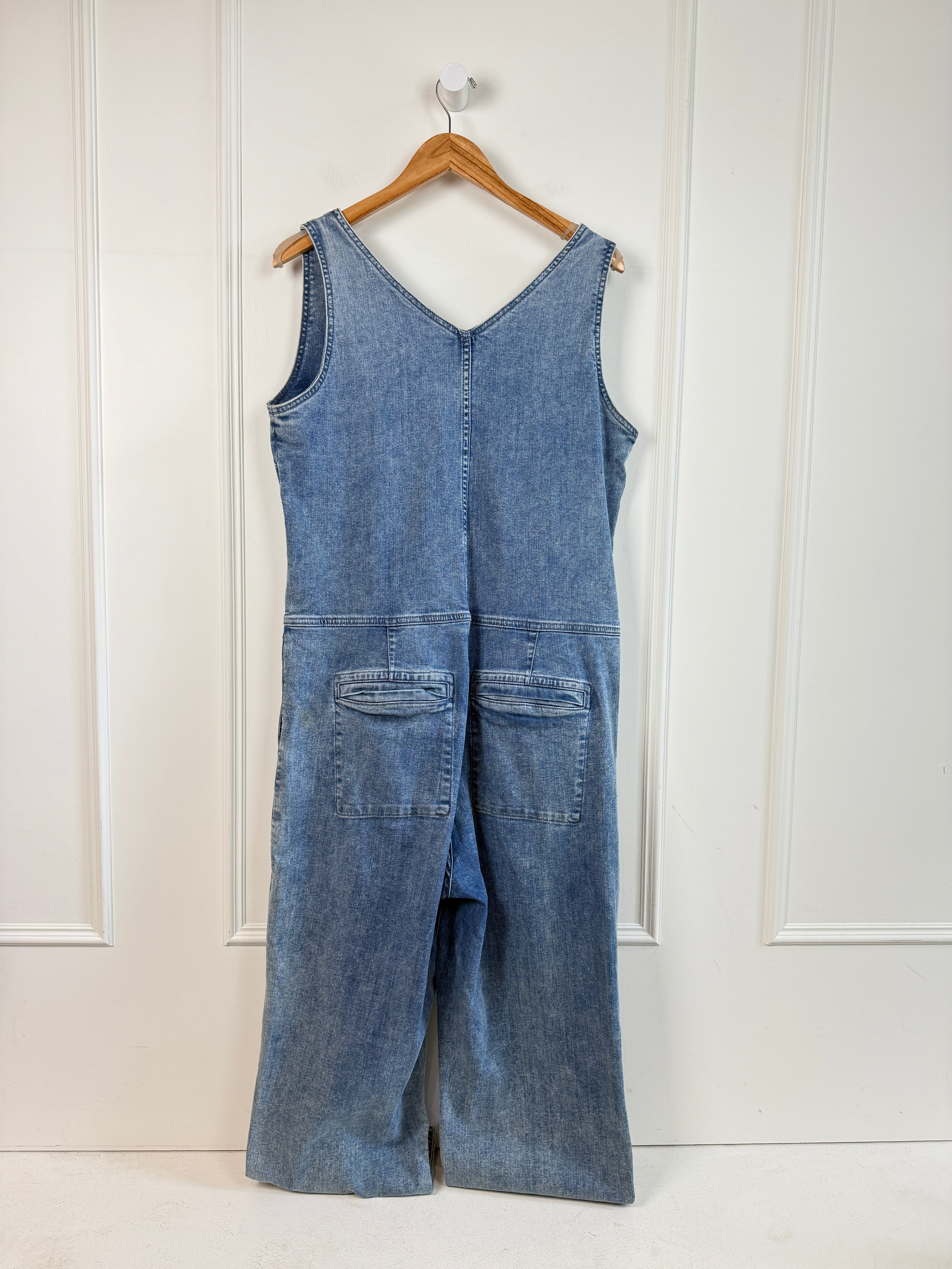 Du/ER Jumpsuit (XL)
