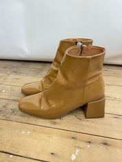 LoQ Lazaro Patent Boots (39)