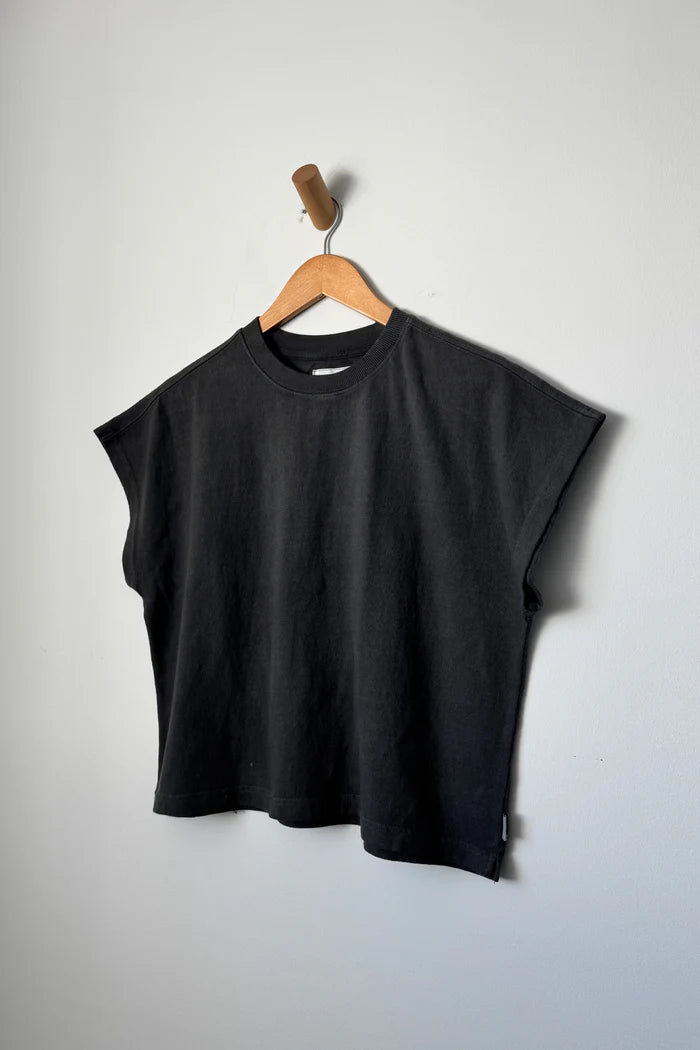 Le Bon Shoppe - Jeanne Tee | Almost Black