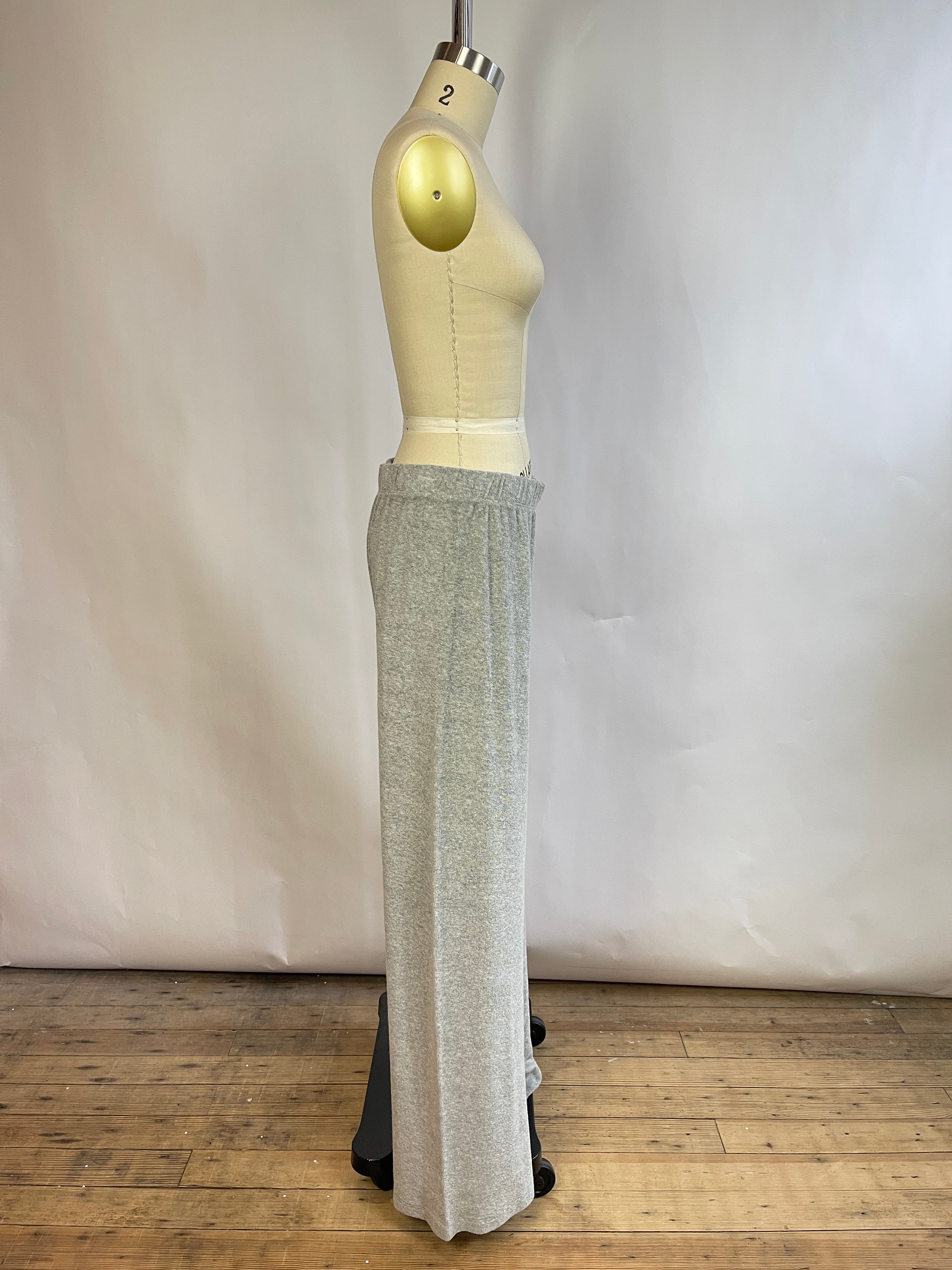 Suzie Kondi Grey Terry Sweatpants (L)