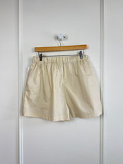 Na Nin Cream Drawstring Short (L)