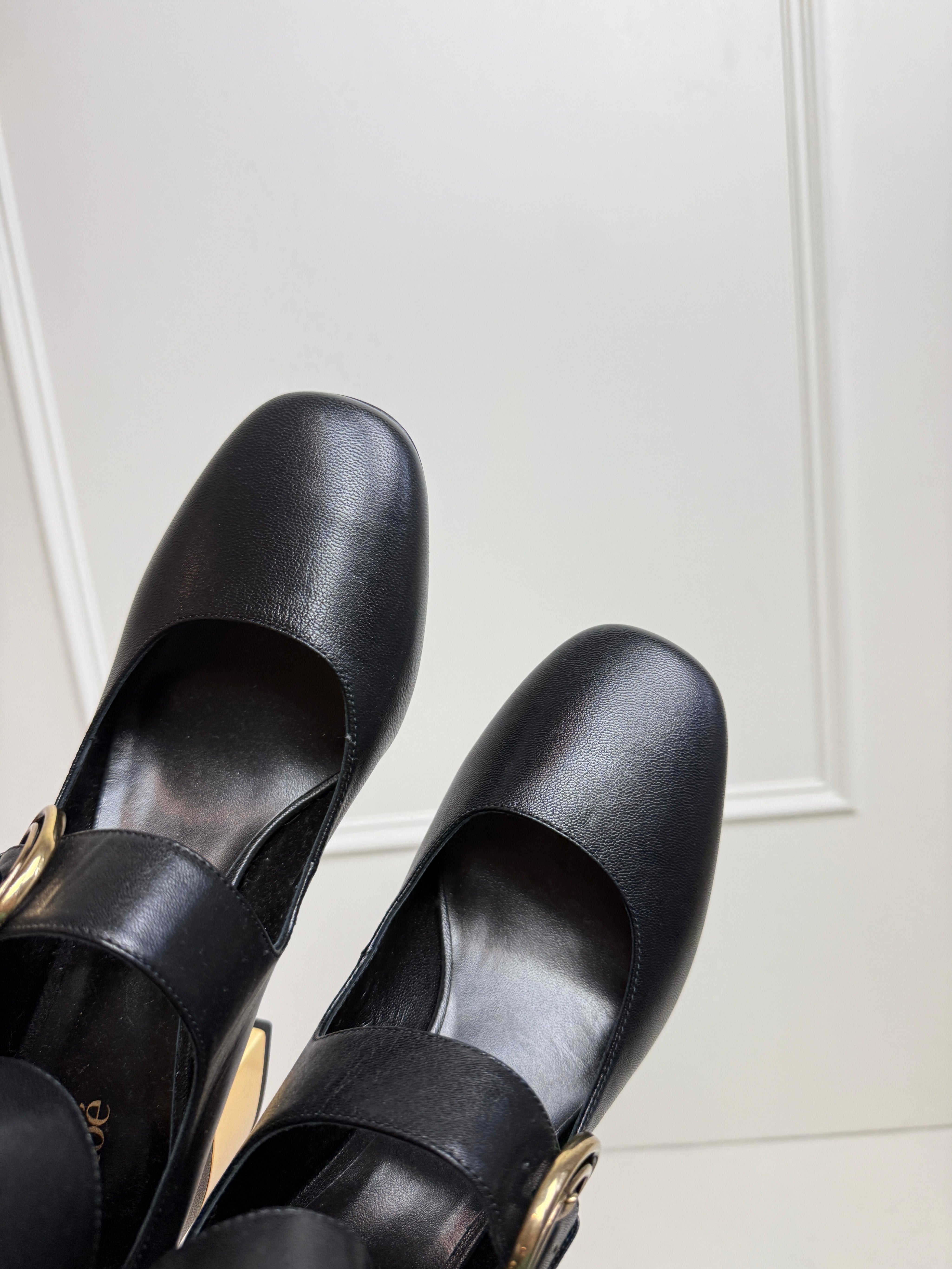 Chloe Alize Leather Pumps (39)