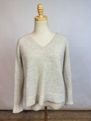 Everlane V Neck Sweater (M)