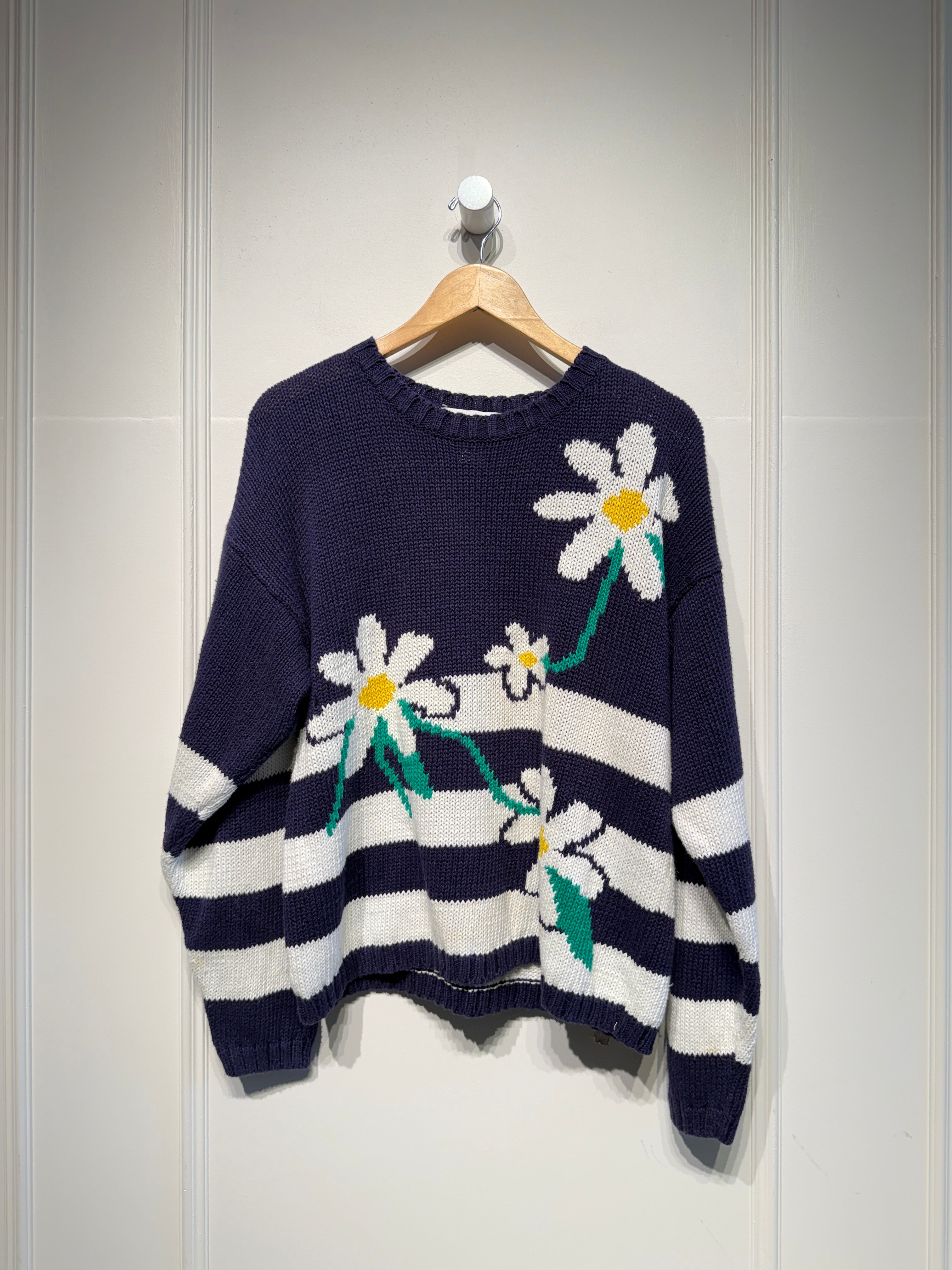 Vintage Daisy Sweater (L)
