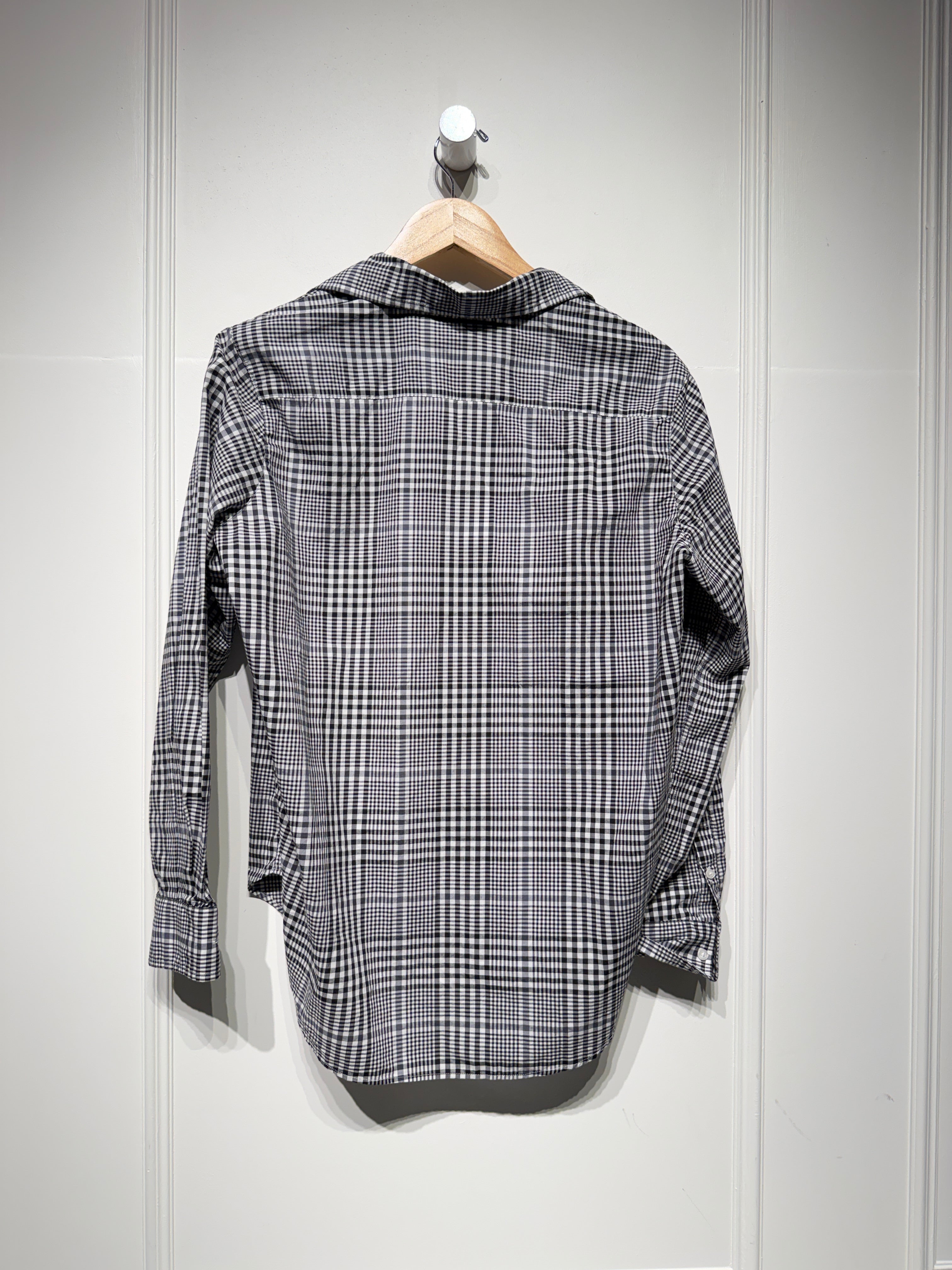 Frank & Eileen Black & White Button Down (XS)