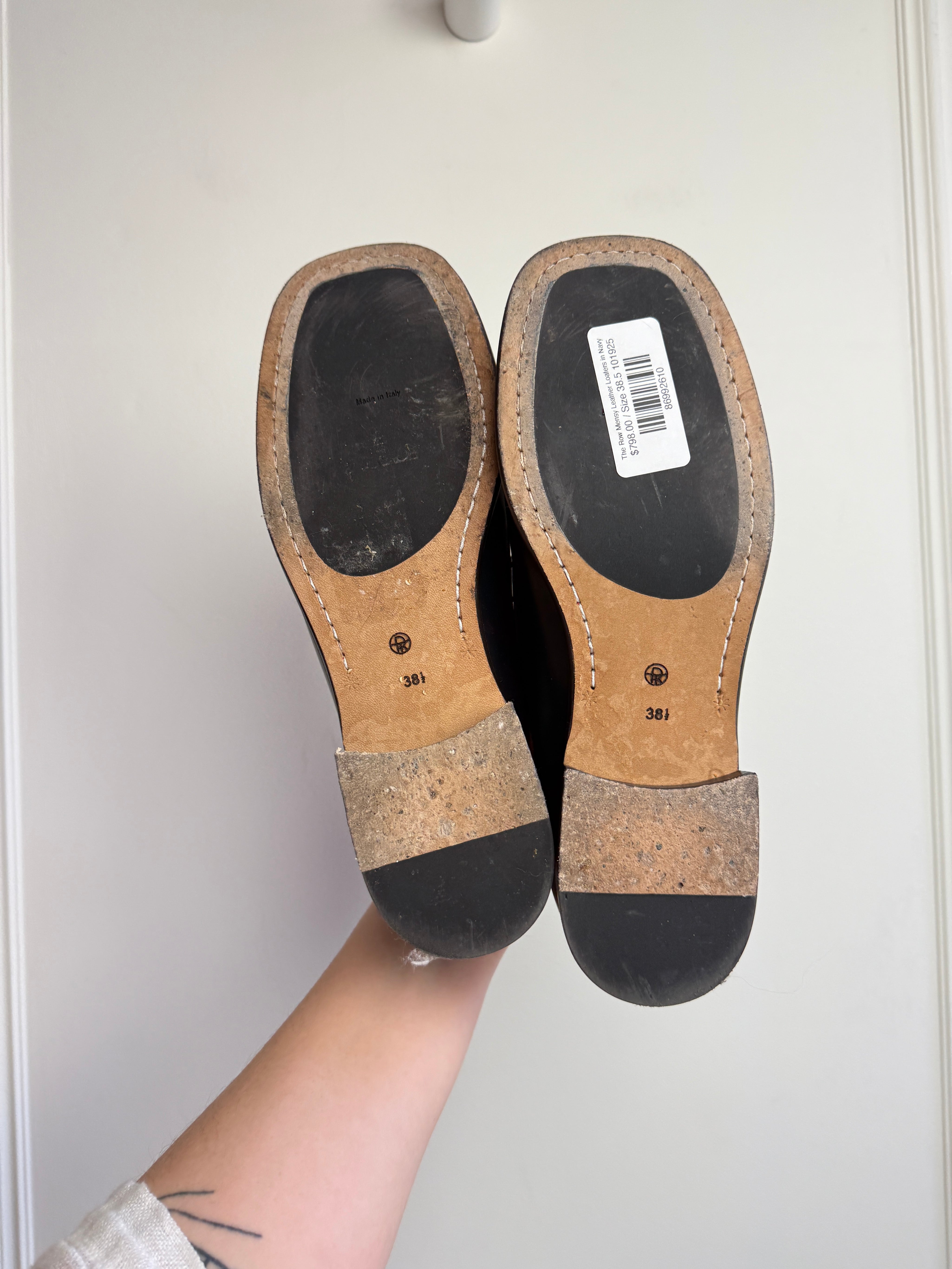 The Row Mensy Leather Loafers in Navy (38.5)