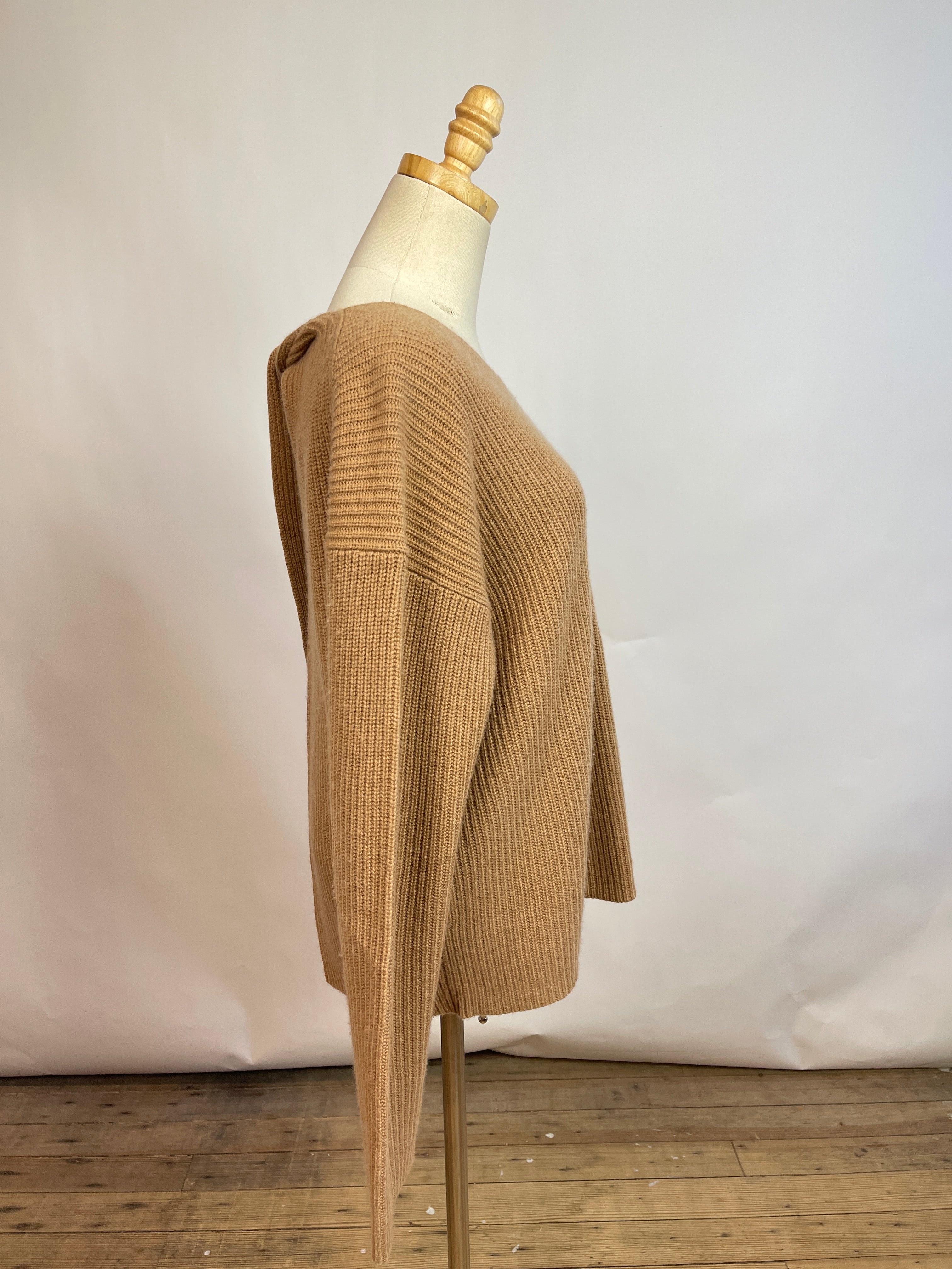 Theory Camel Cashmere Twist Sweater (L)