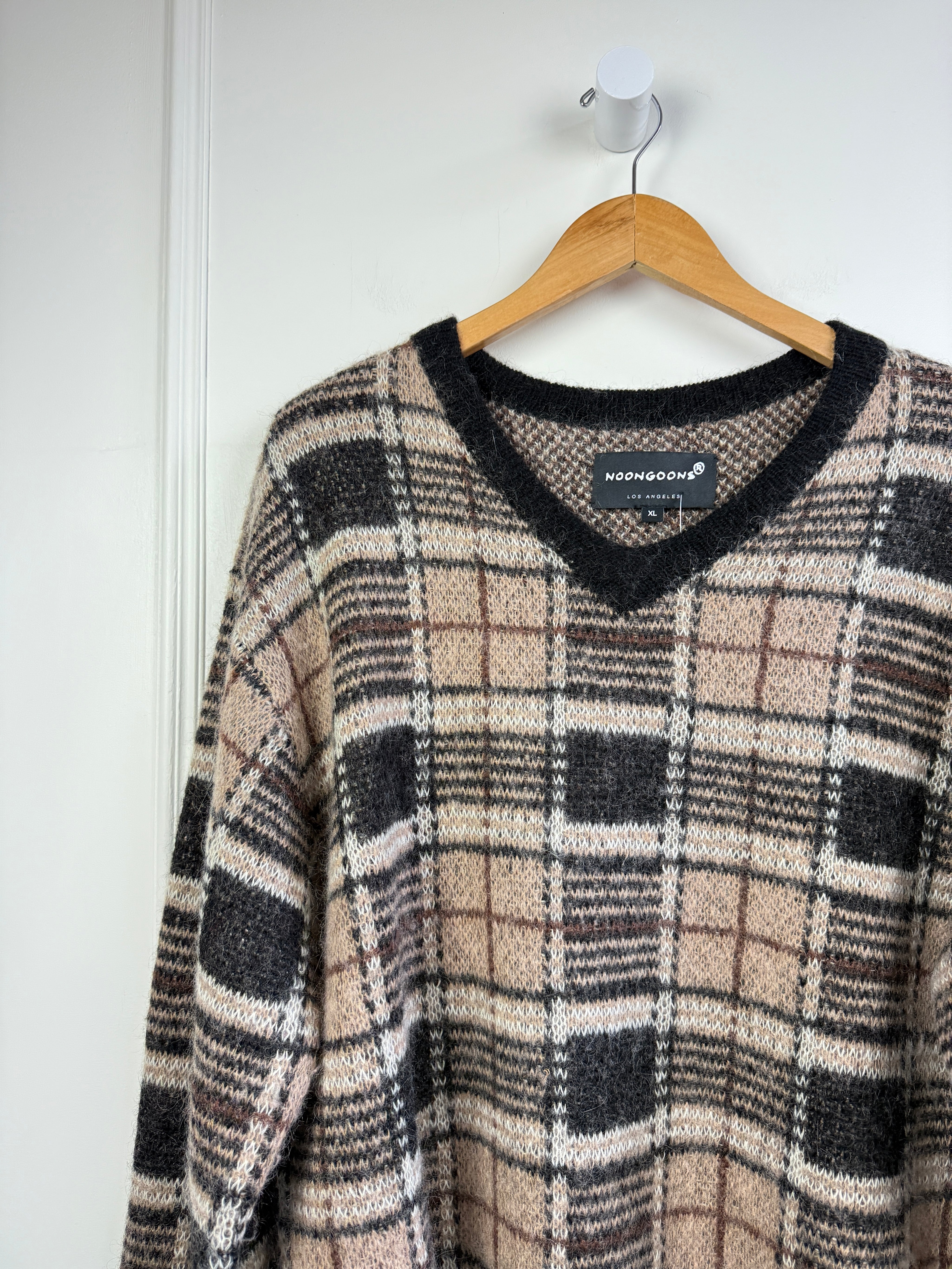 Noongoons Plaid V Neck Sweater (XL)