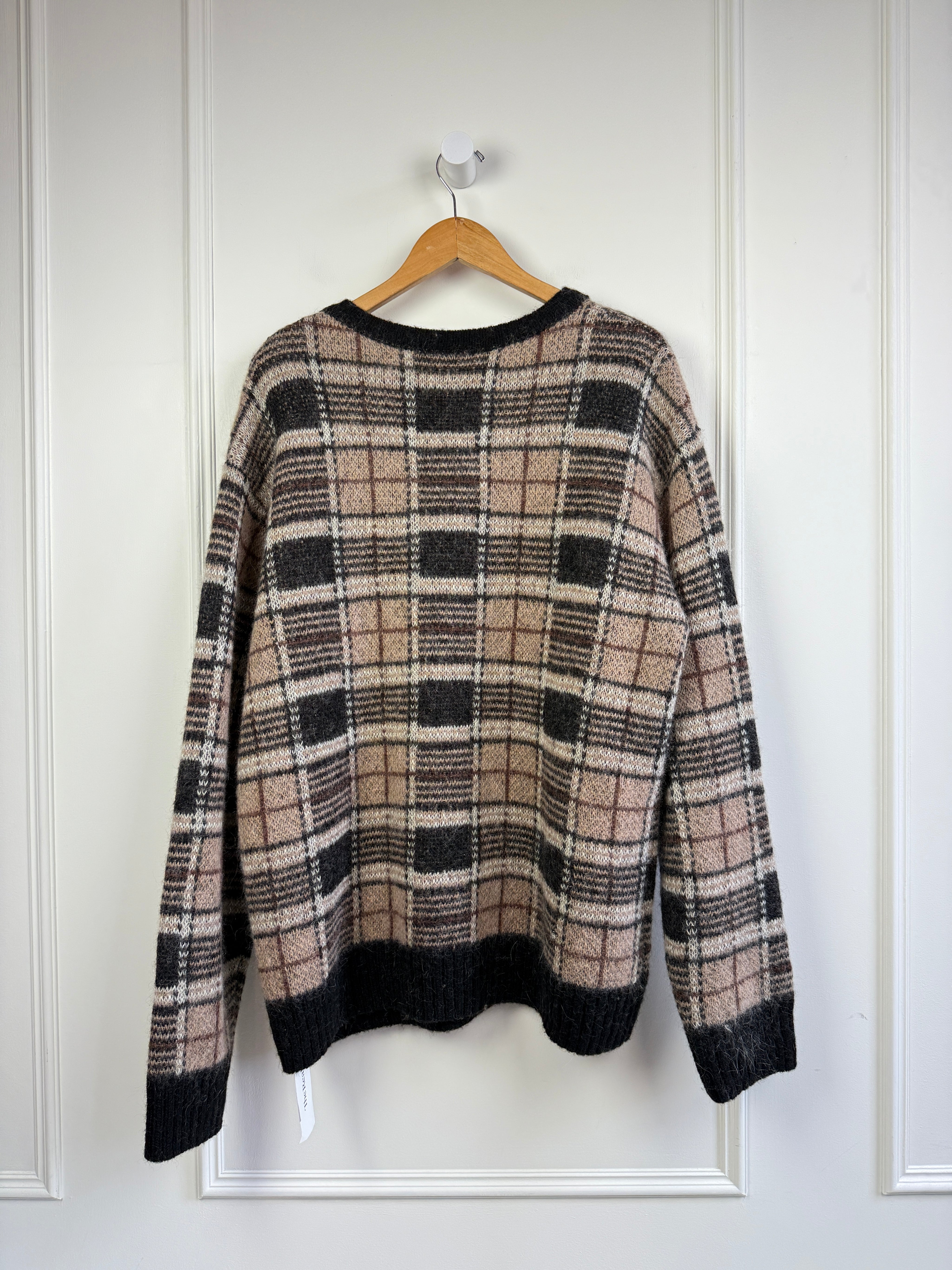 Noongoons Plaid V Neck Sweater (XL)