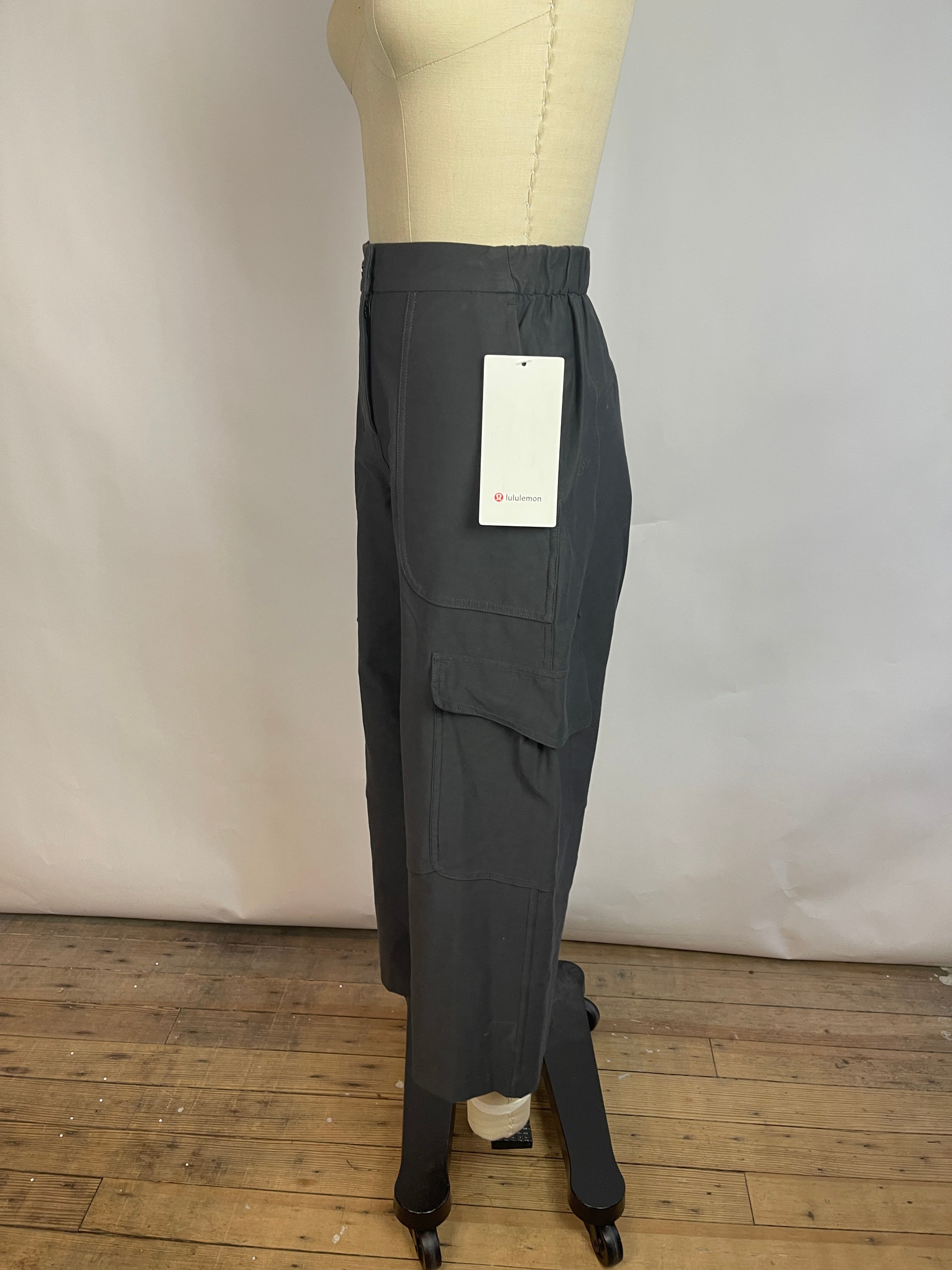 Lululemon Utilitech Cargo Pocket Pants (24/00)