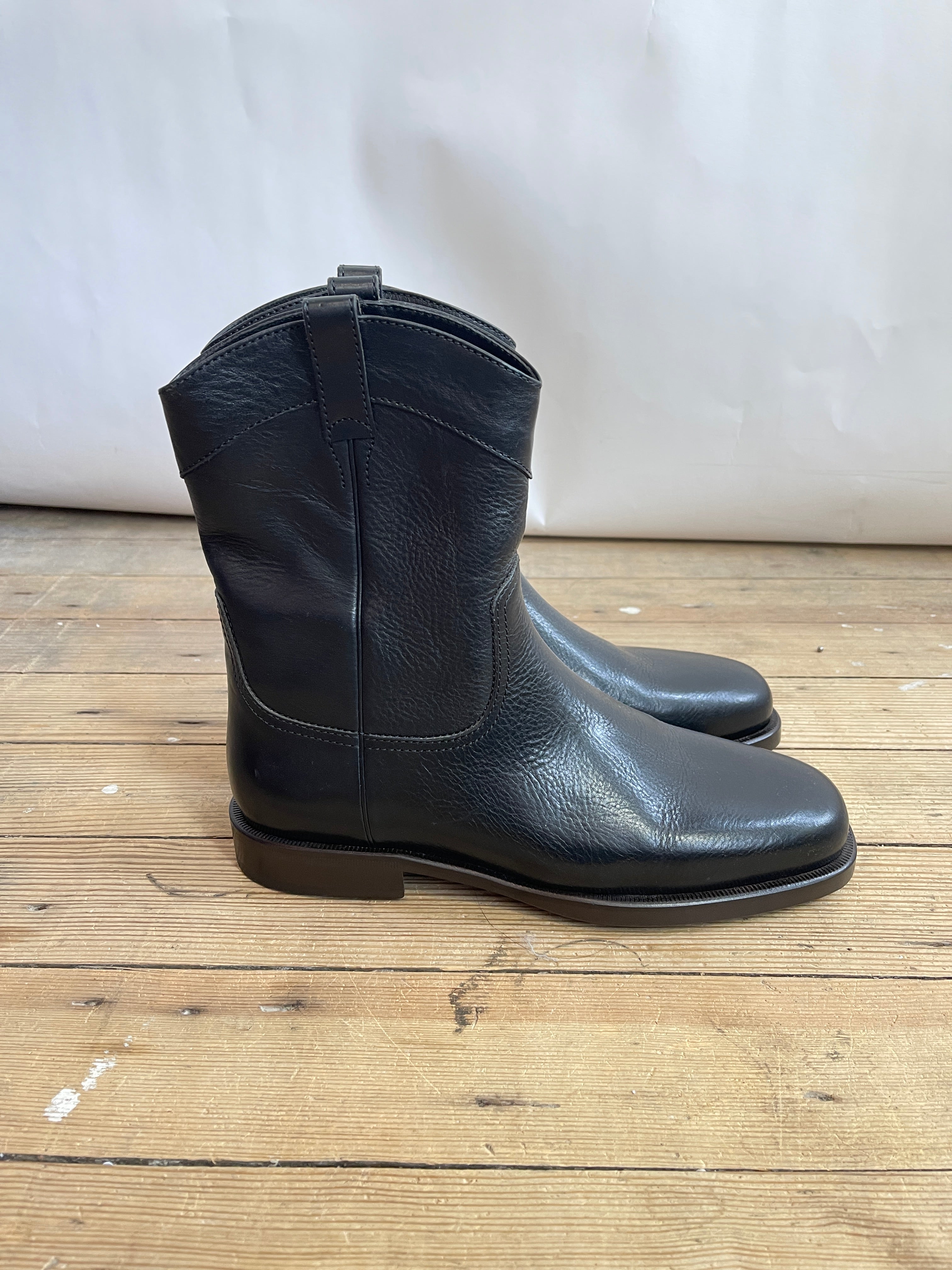 Lemaire Leather Western Boots (39) – Revival