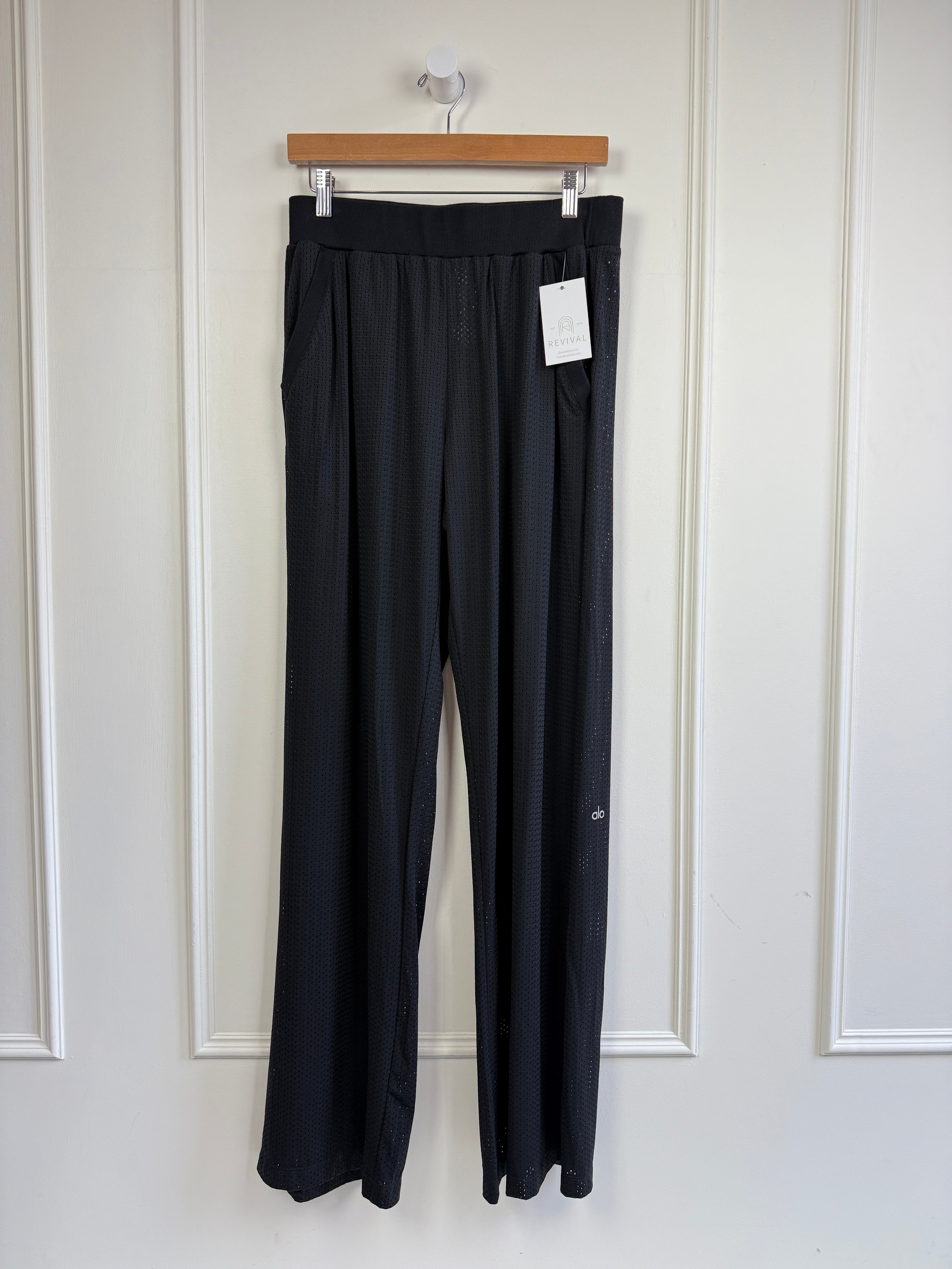 Alo Black Mesh Pants (M)