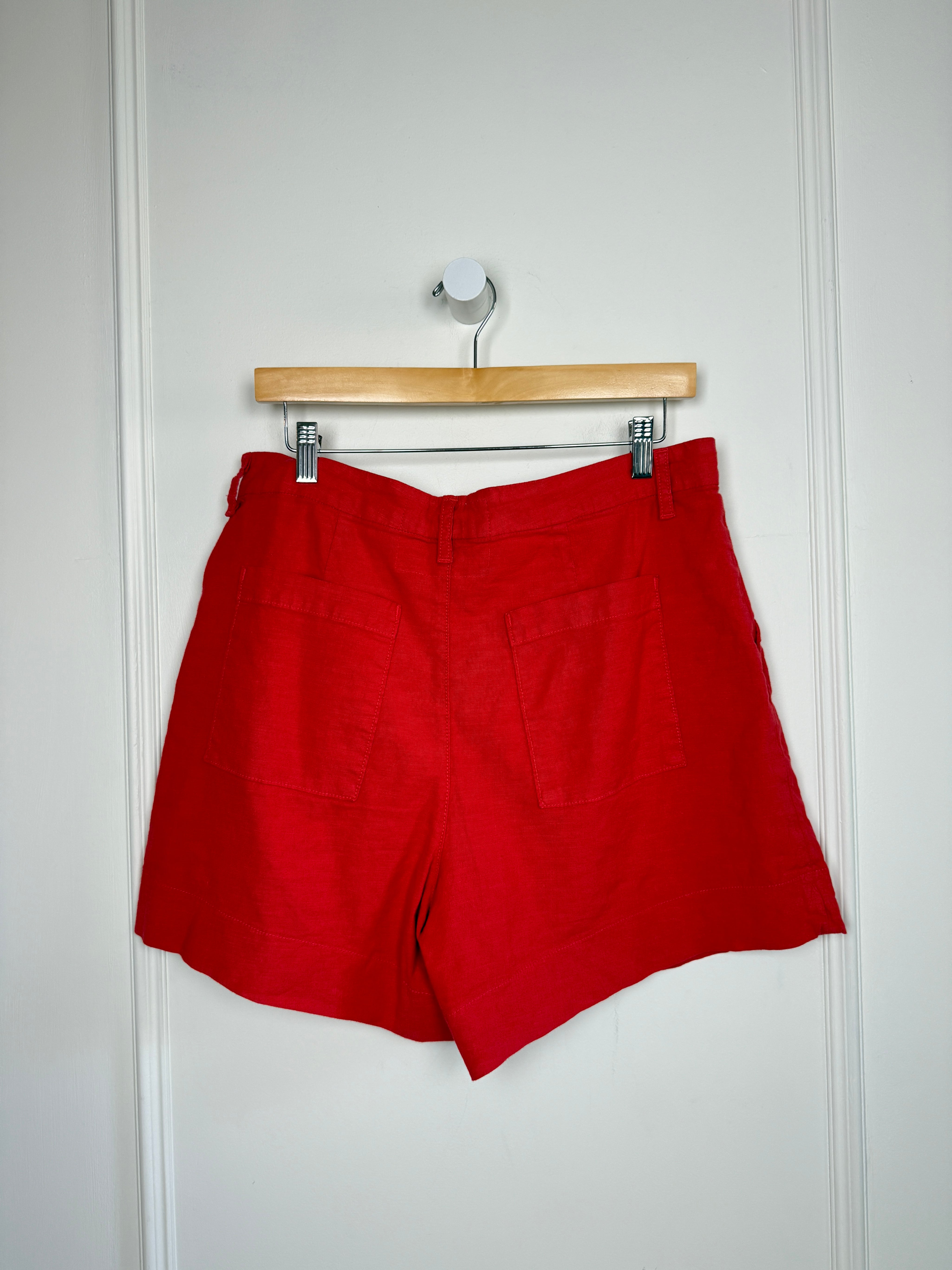 Frank & Eileen Red Shorts (10/L)