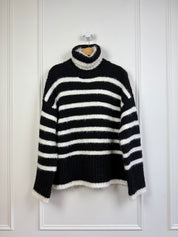 Line Striped Sweater (M)