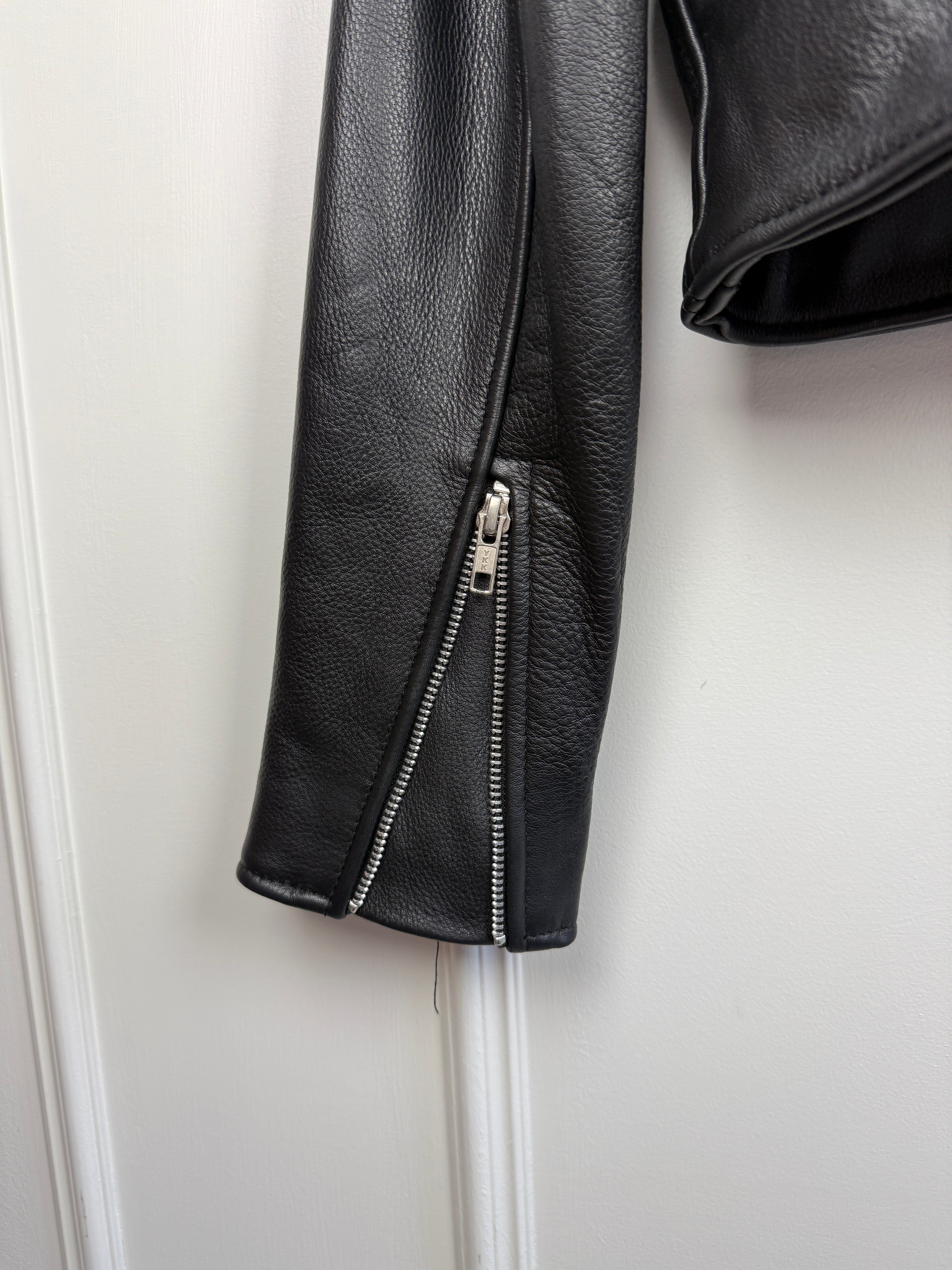 Understated Leather Classic Leather Jacket (L)