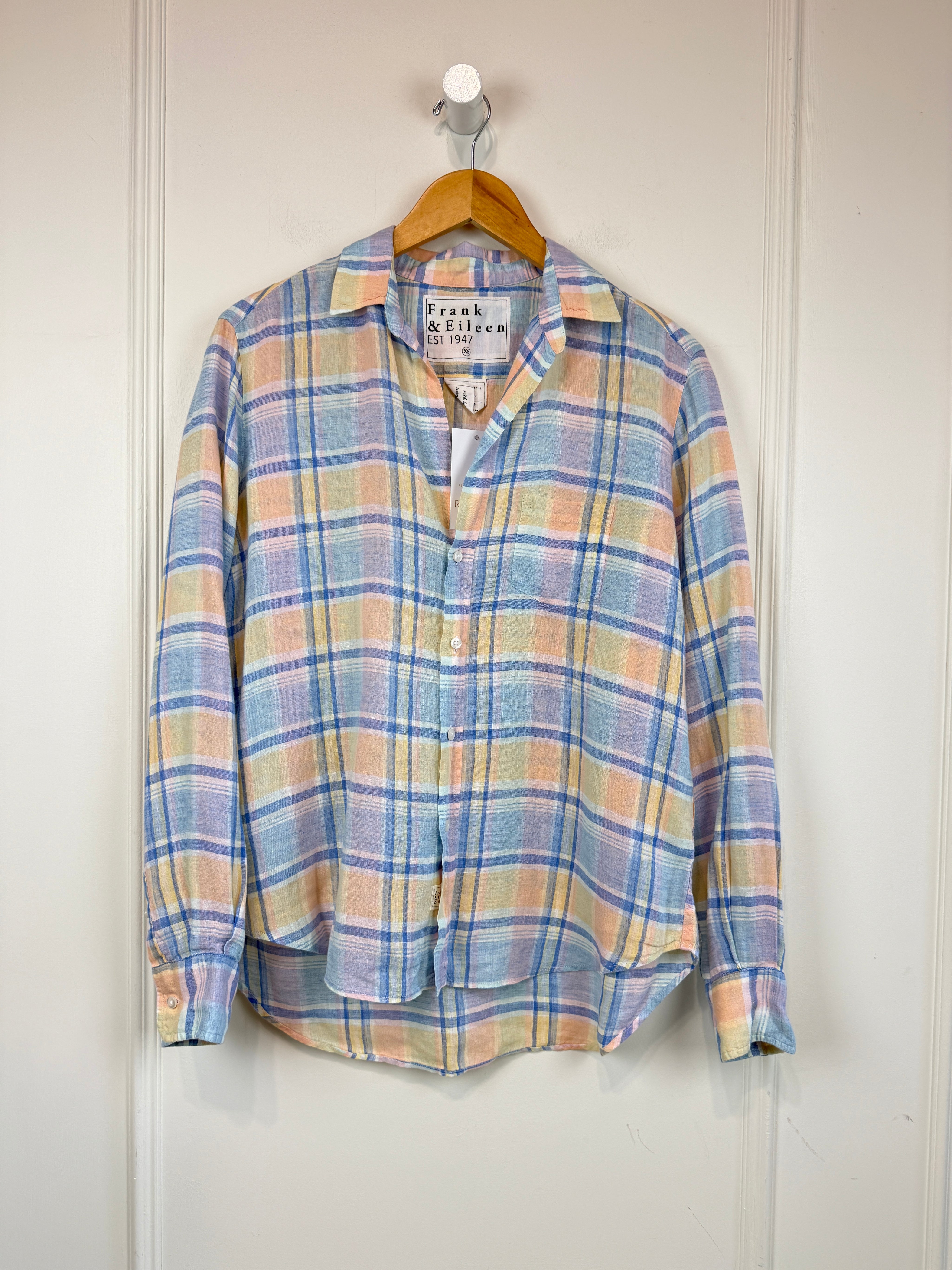 Frank & Eileen Linen Button Down (XS)