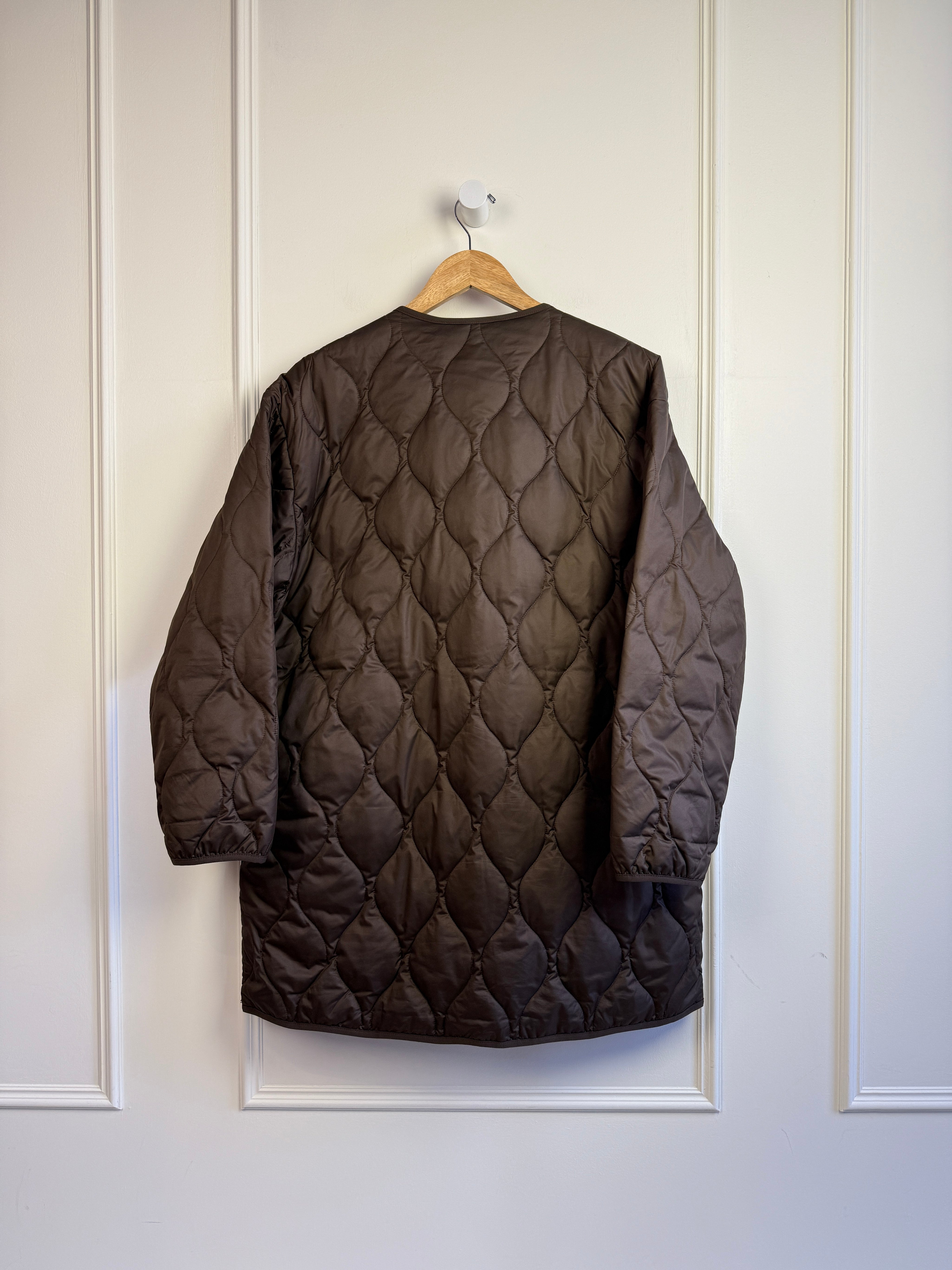 Everlane Quilted Liner (L)