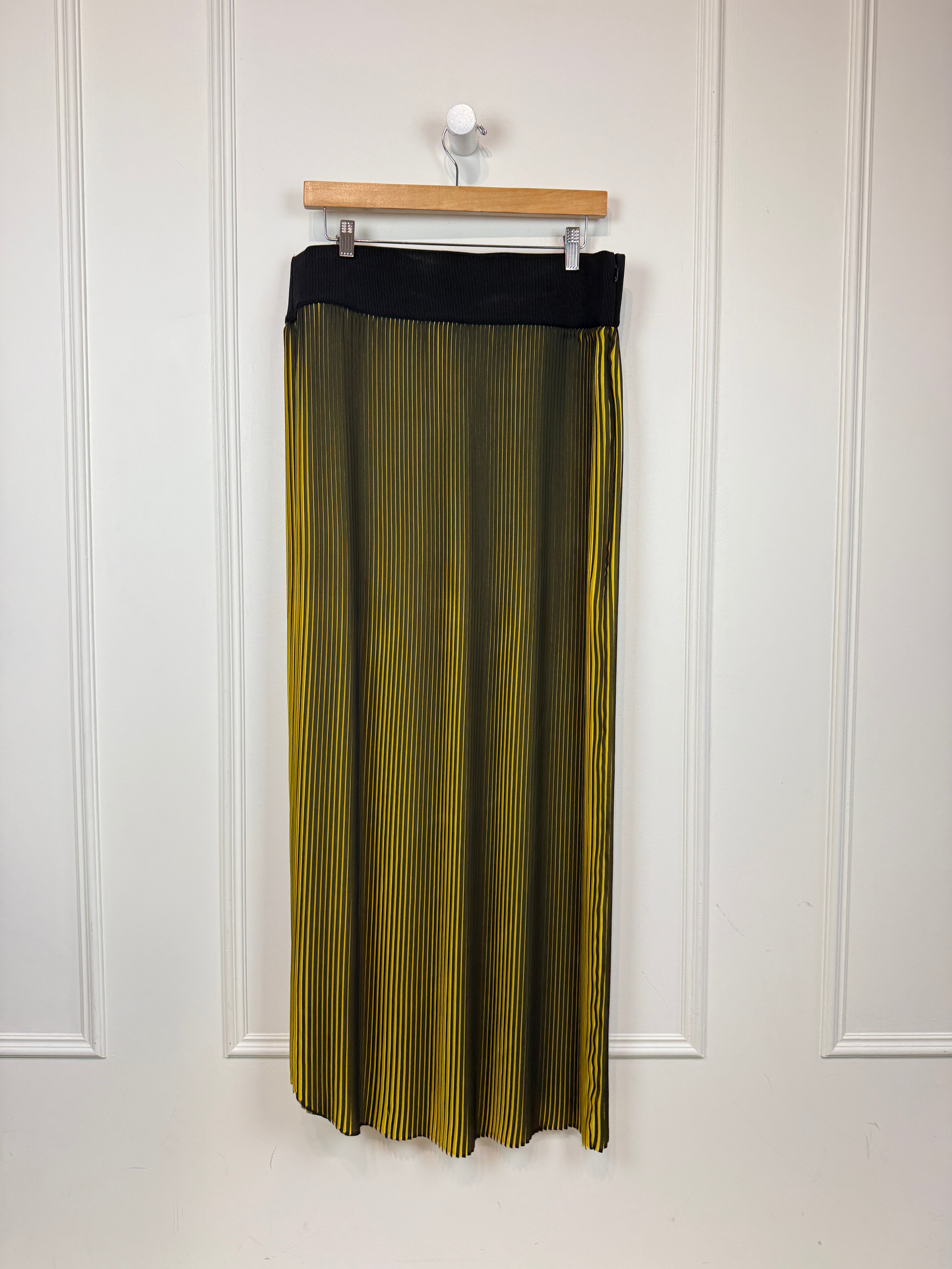 Stella McCartney Jeanne Pleated Skirt (L)