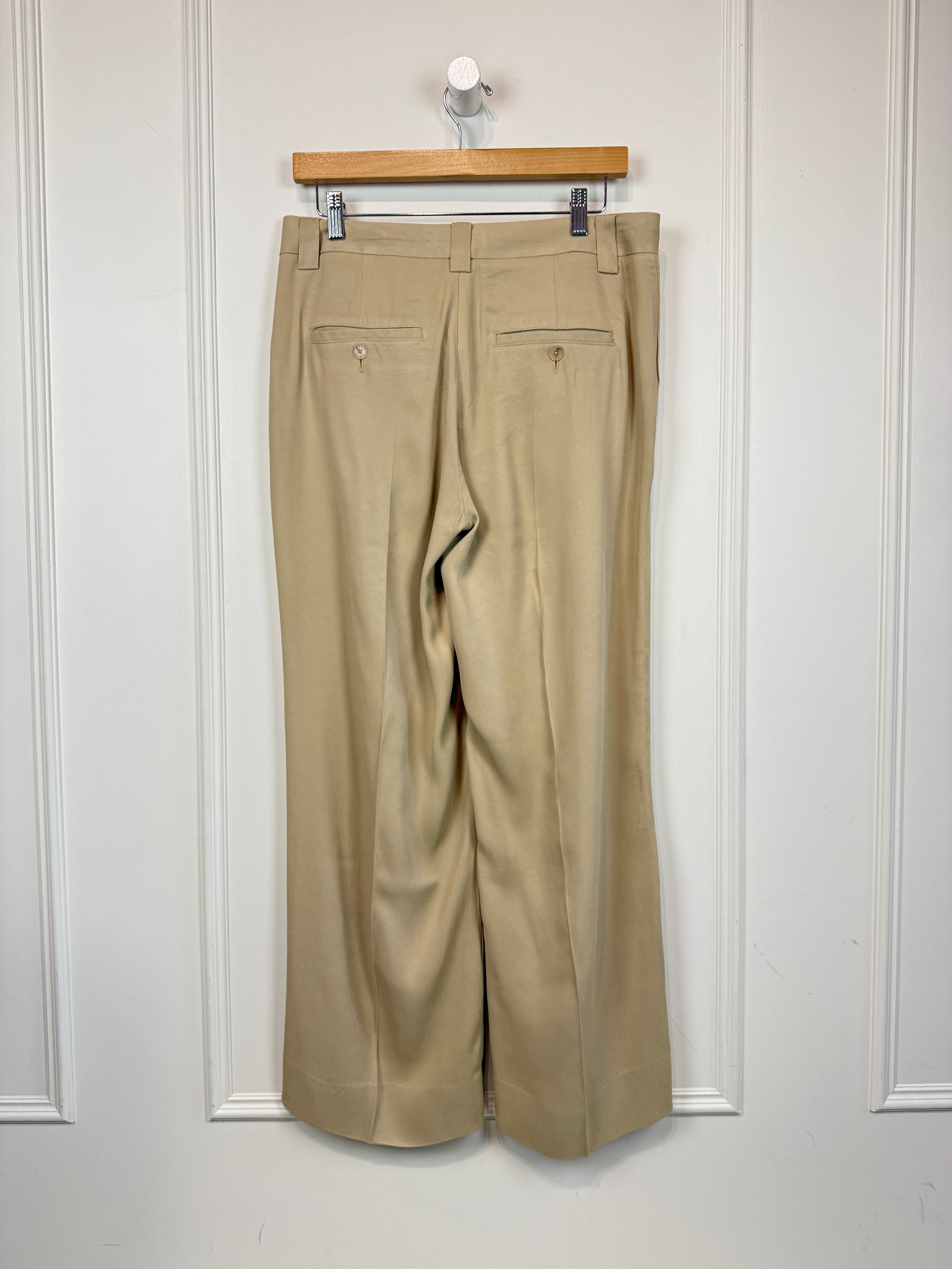 Closed Tan Trousers (6/28)
