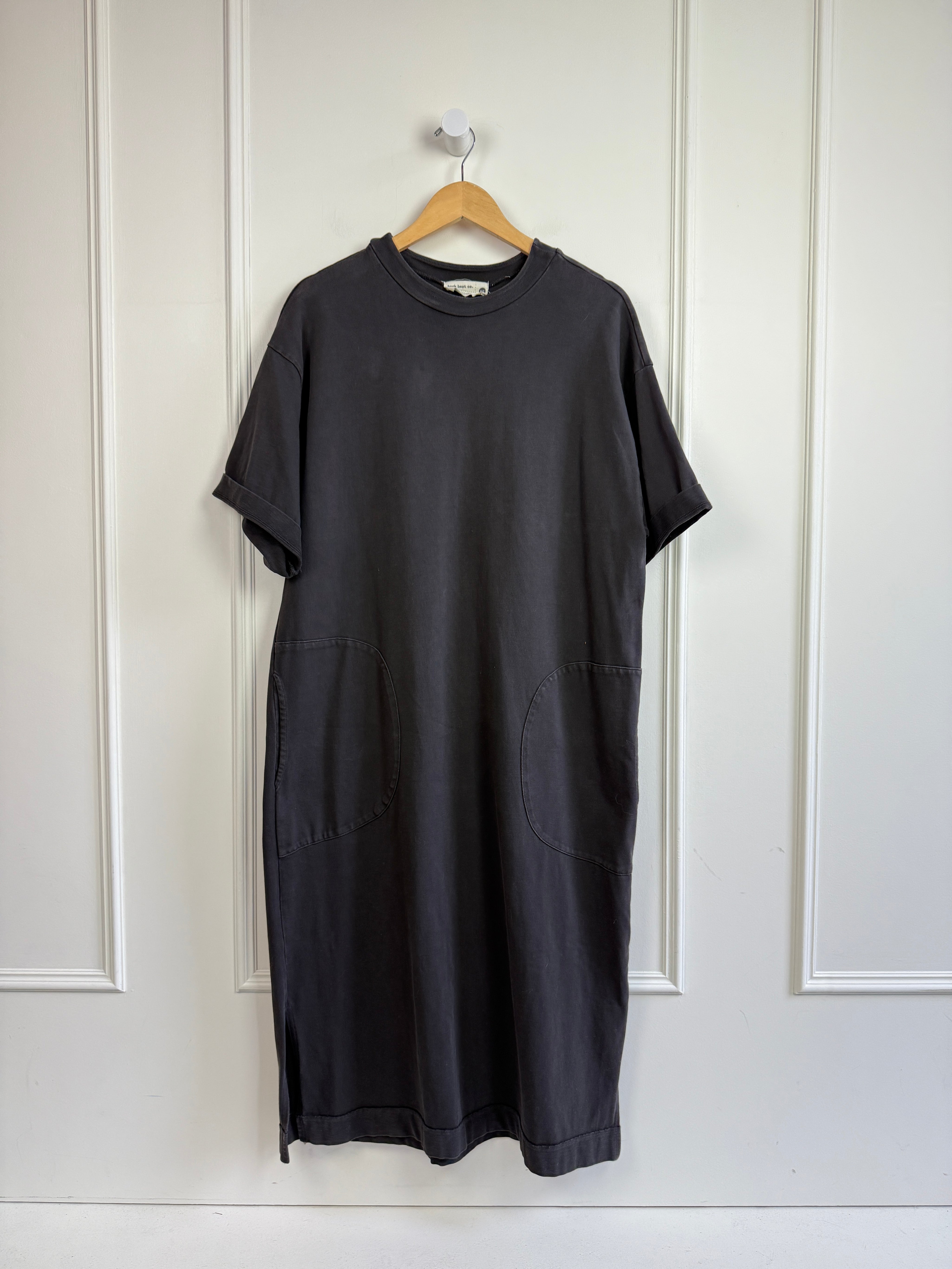 Back Beat Dress (M/L)