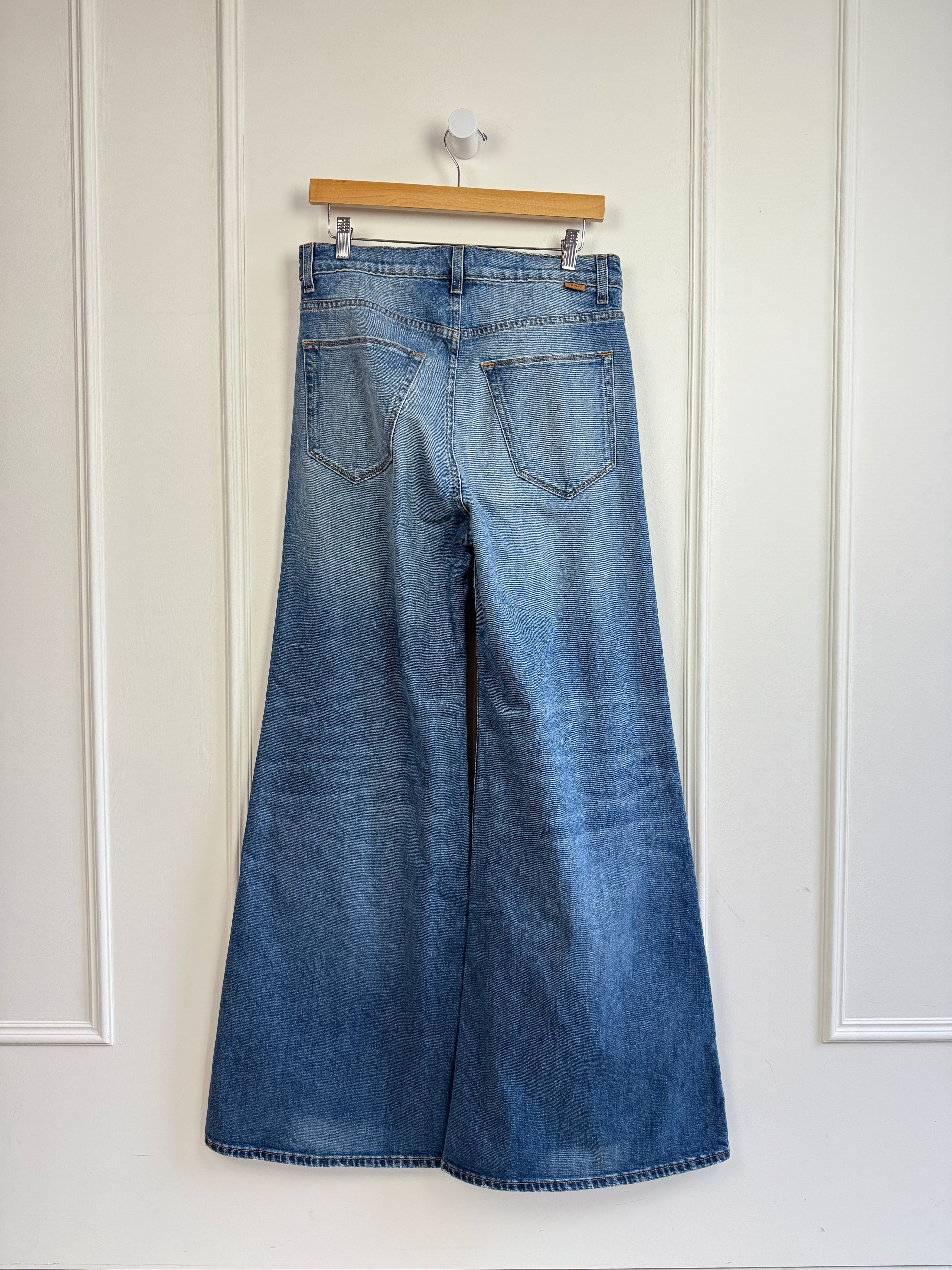 Jamie Haller Light Rinse Wide Leg Denim (8/29)