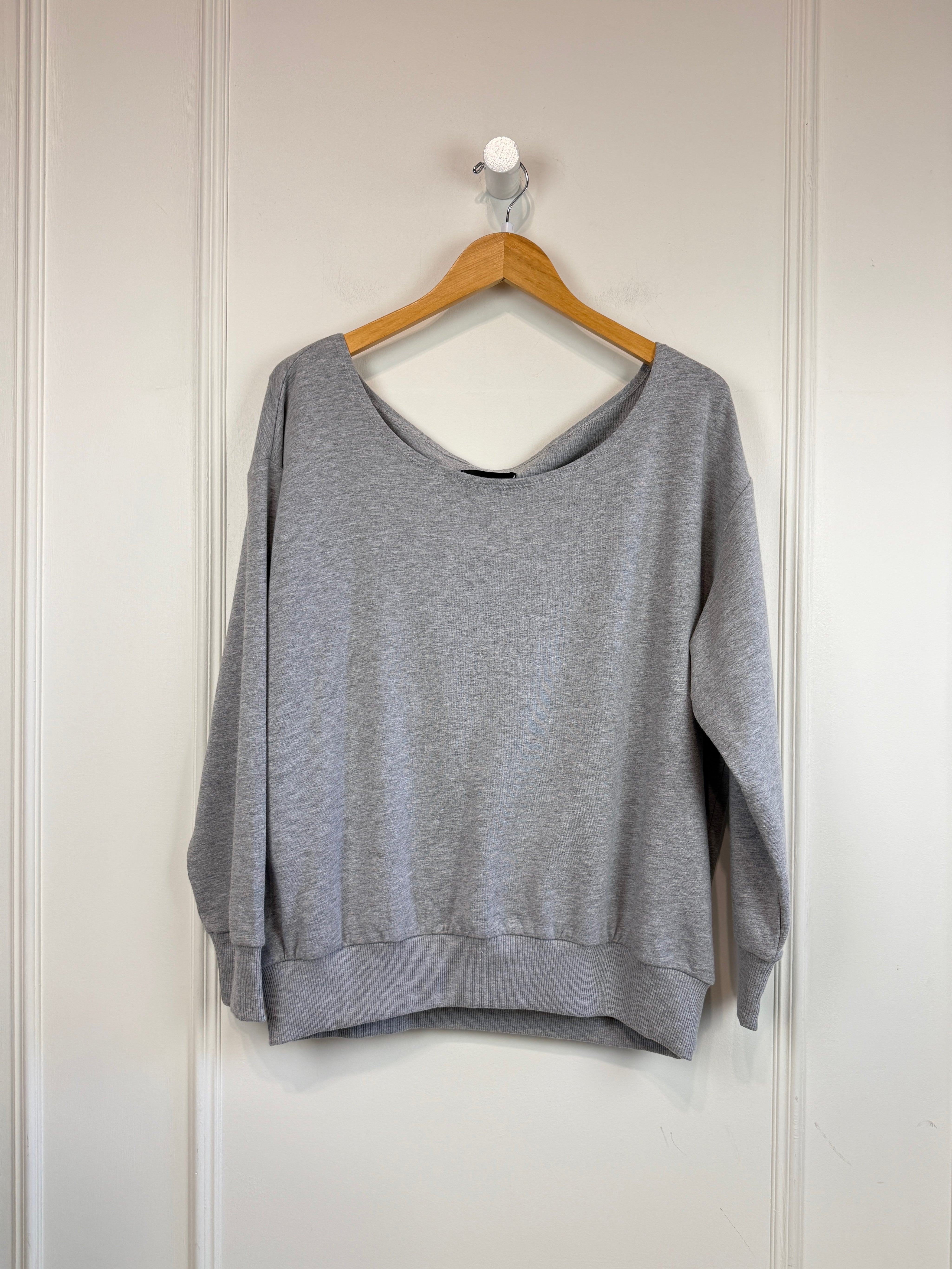 L'agence Grey Sweatshirt (XL)