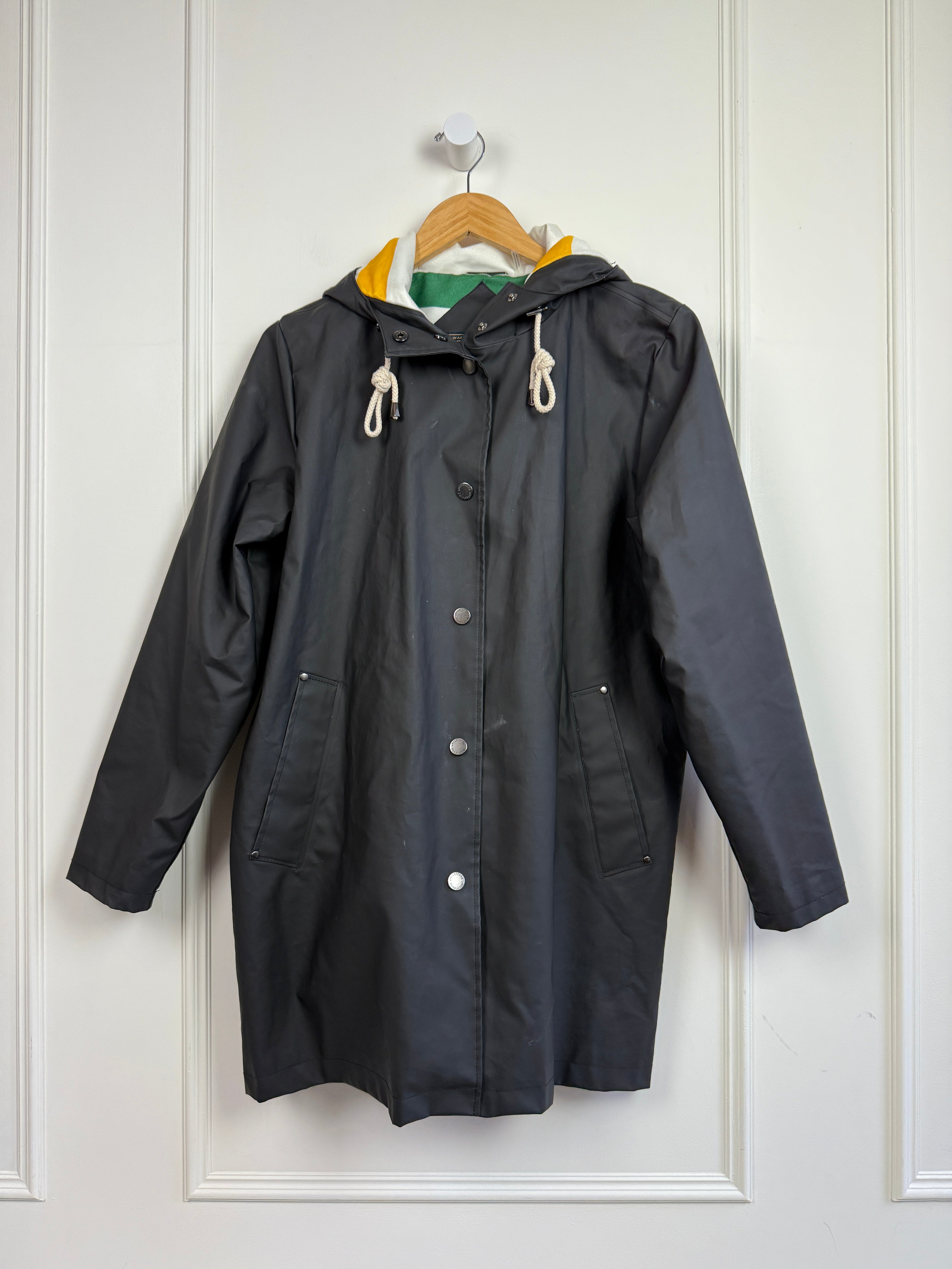 Pendleton Black Rain Coat (S)