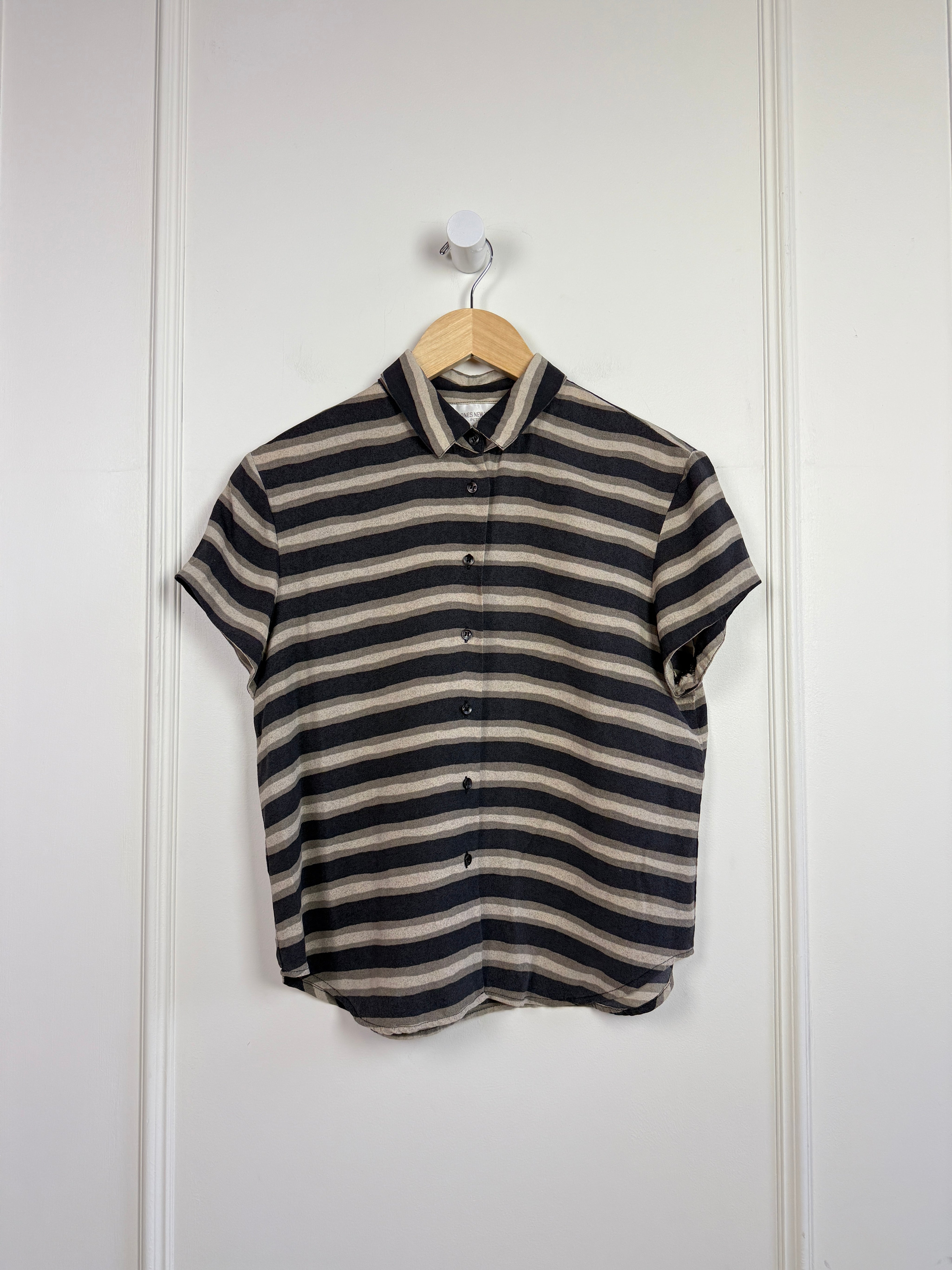 Vintage Jones New York Silk Button Up (M)