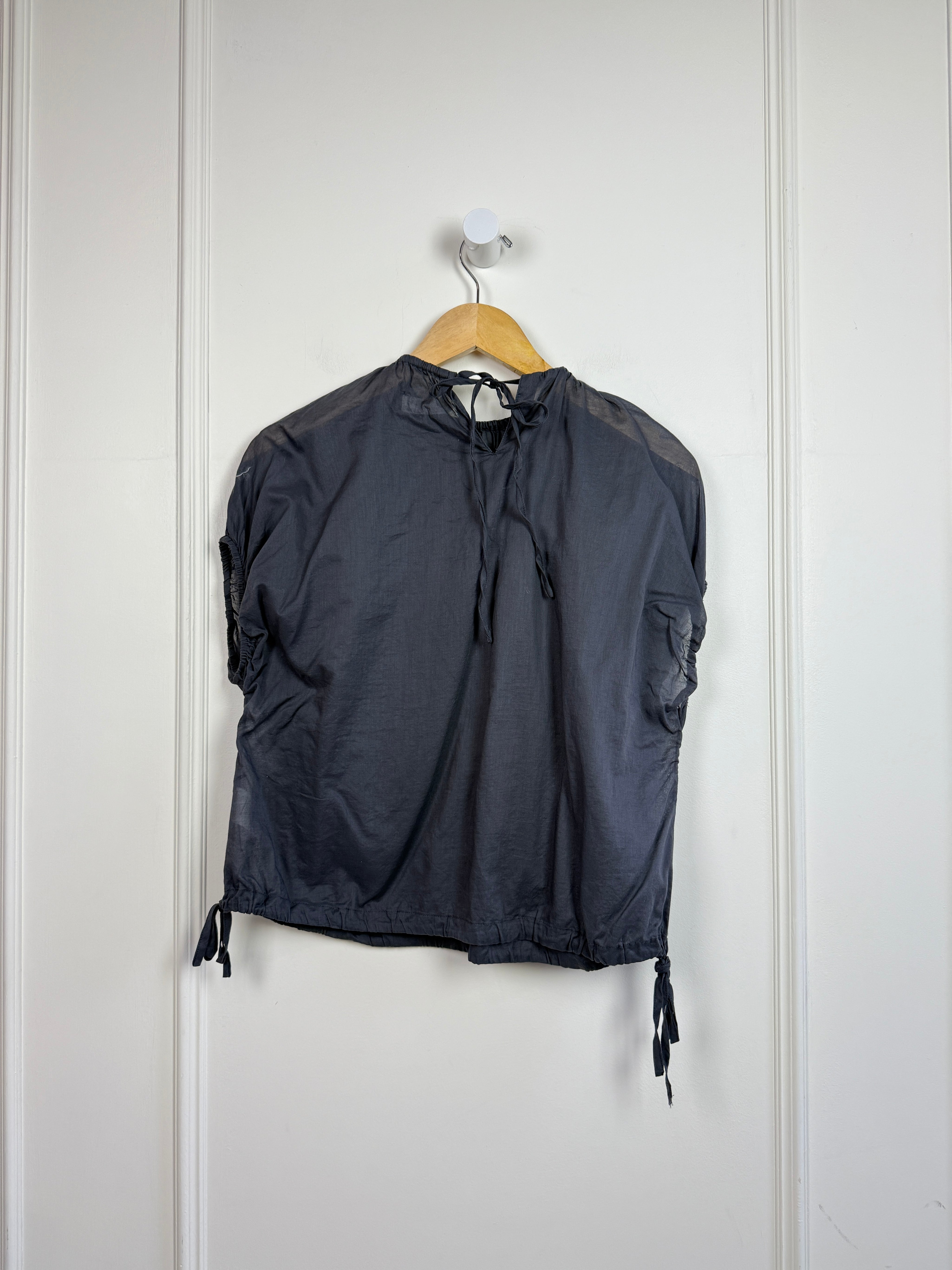 AMOMENTO Sheer Top (S/M)