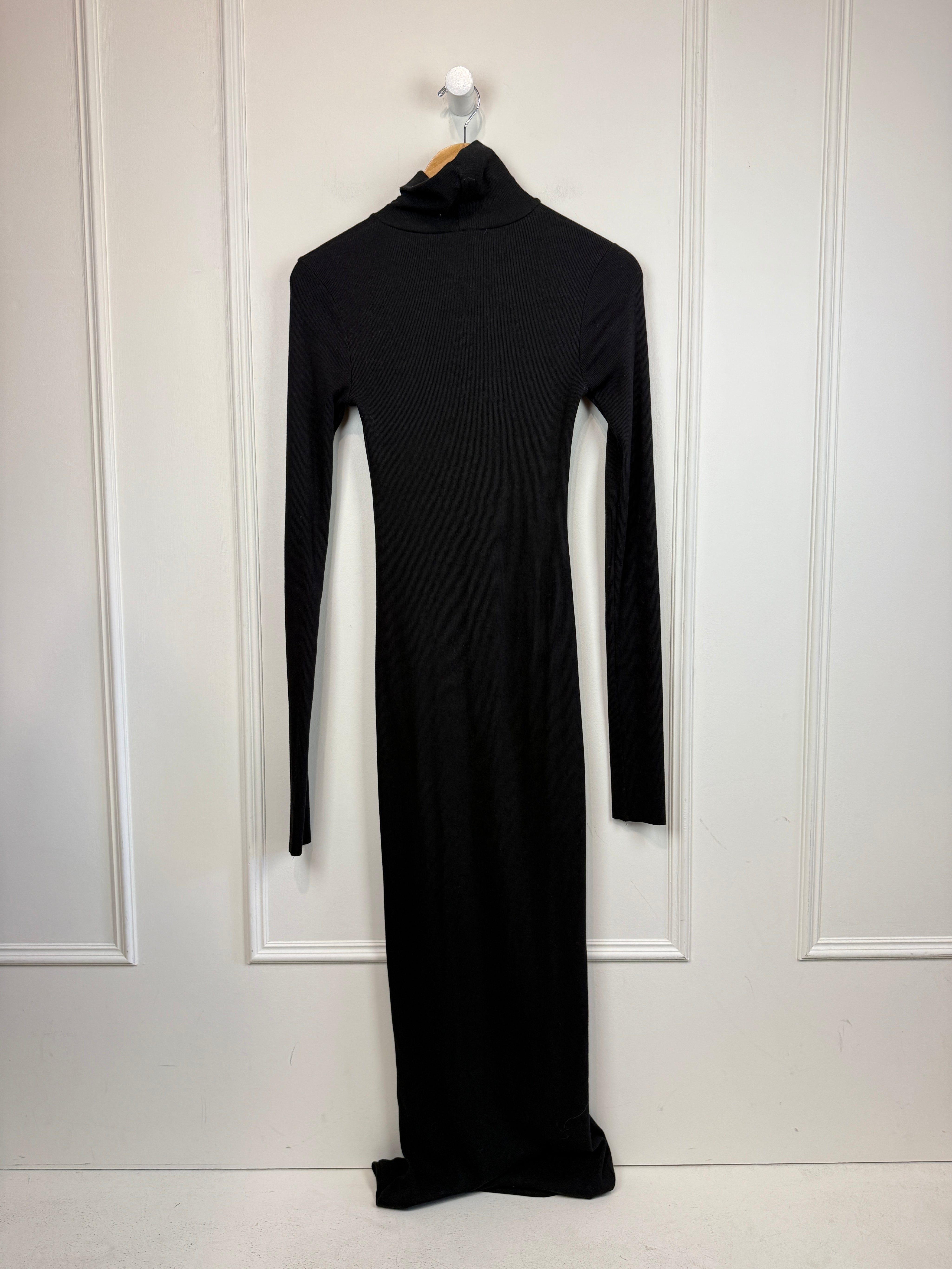 Eterne Black Ribbed T Neck Maxi Dress (M)