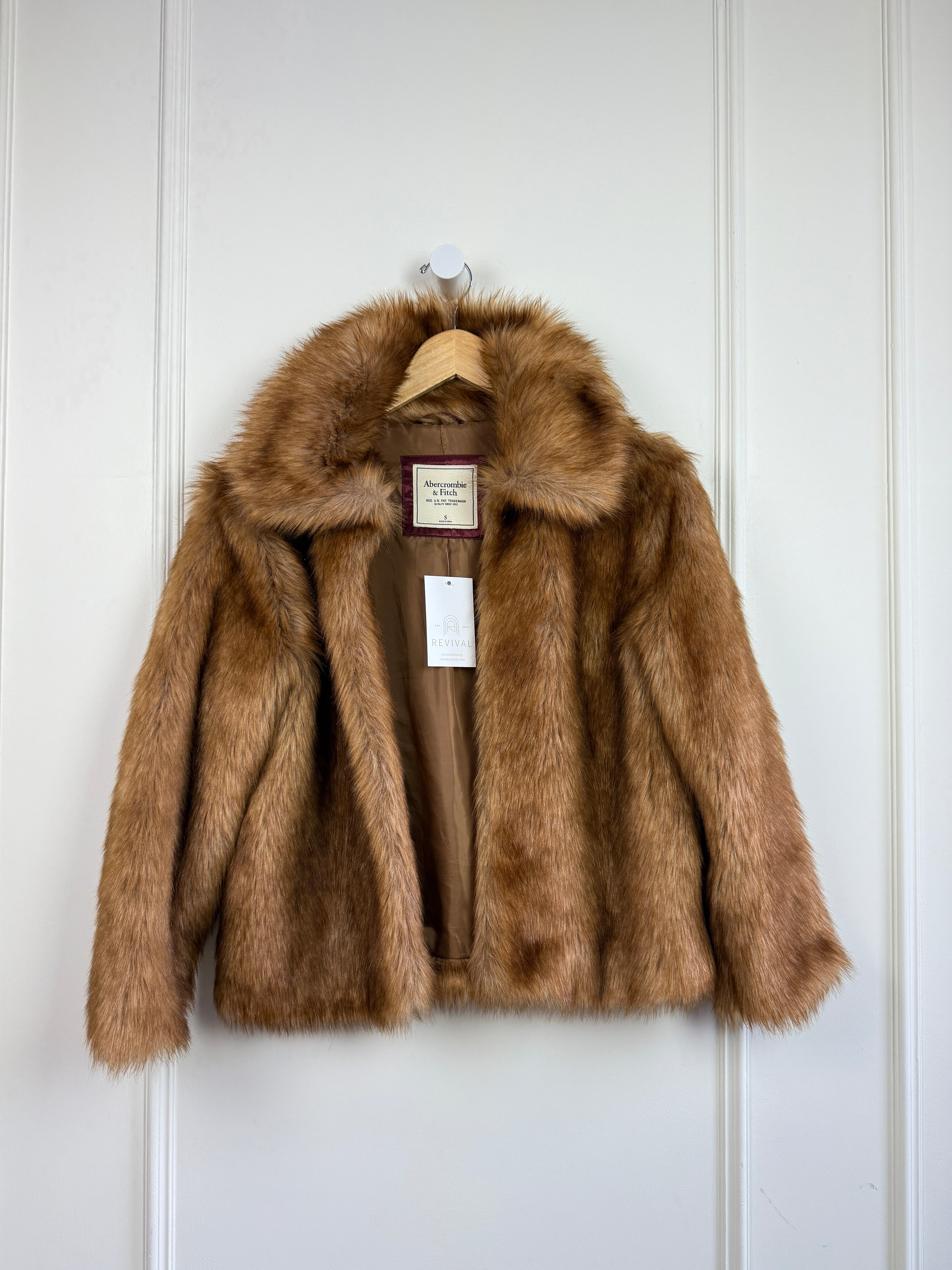 Abercrombie & Fitch Fur Coat (S)