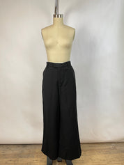 Closed Black Trousers (10/30)