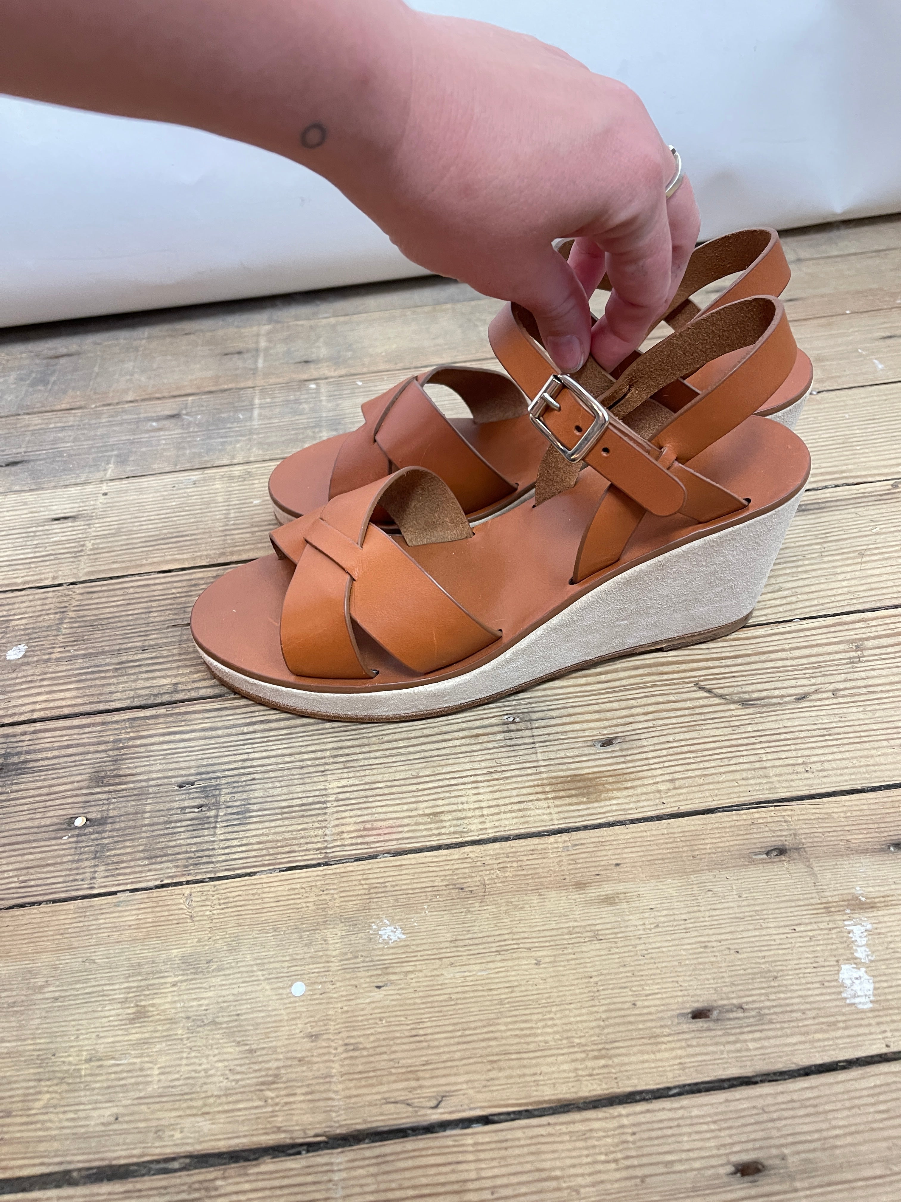 APC Judith Leather & Suede Wedge Sandal (39)