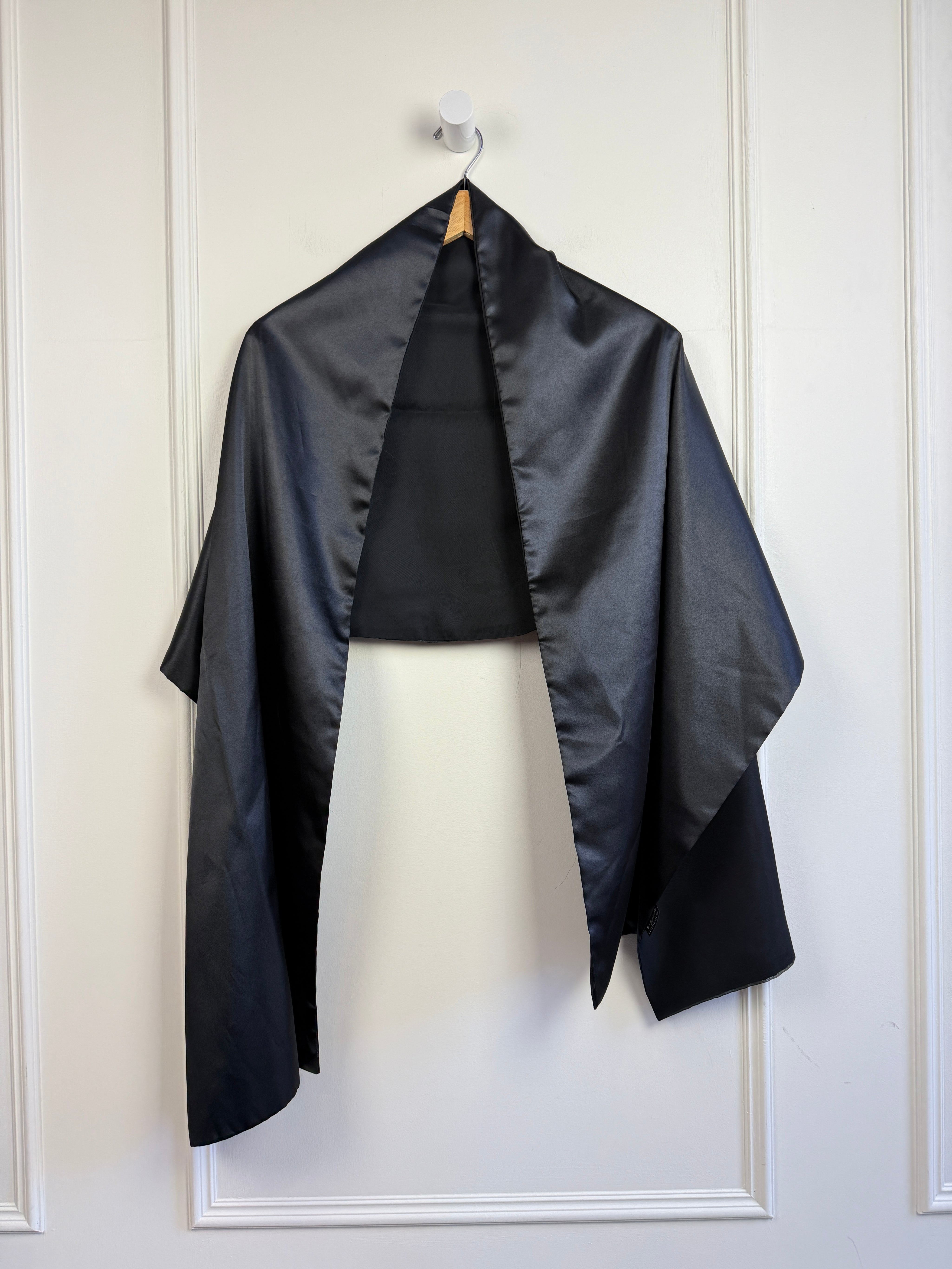 Cejon Black Shawl (OS)