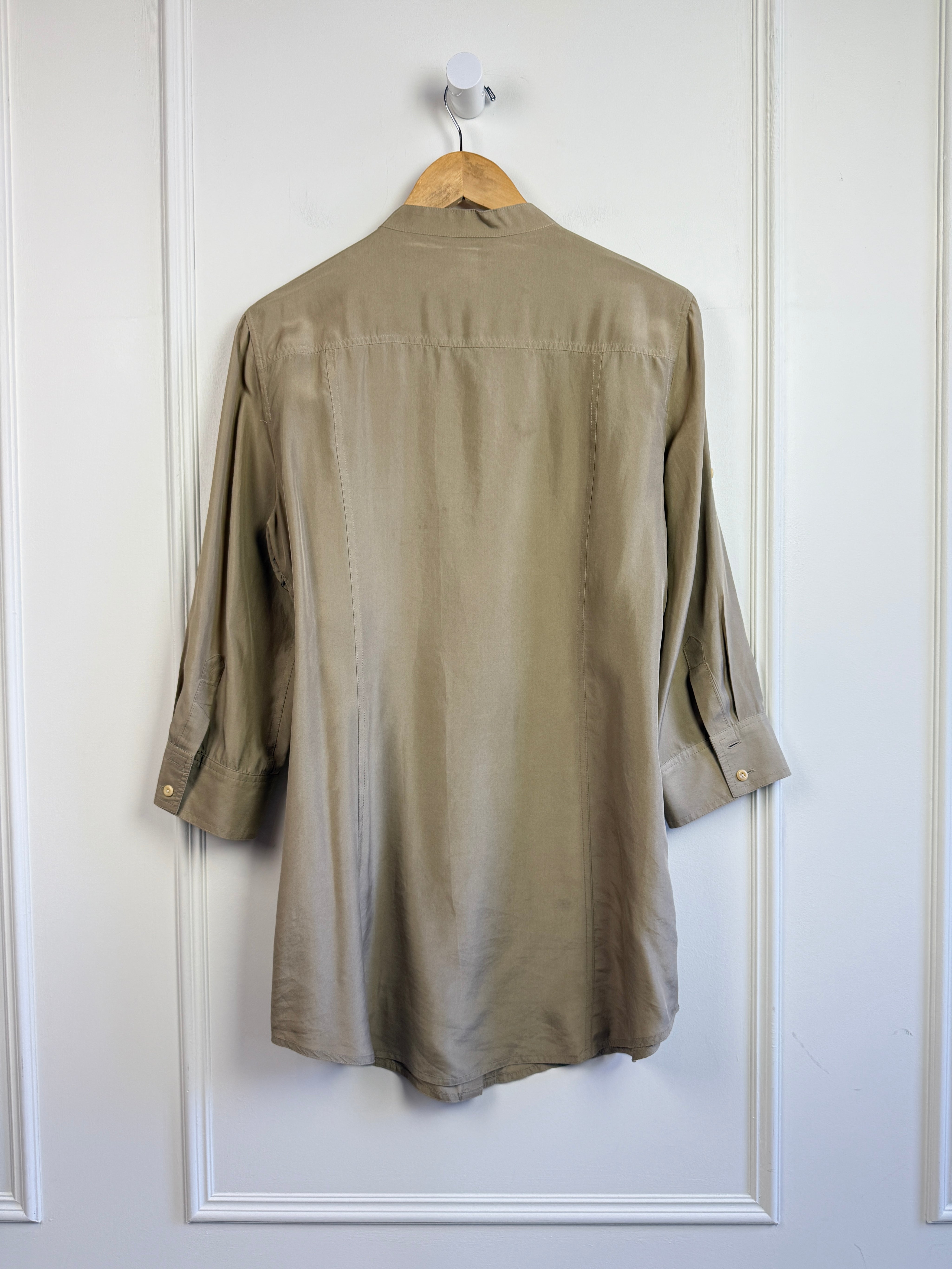 Banana Republic Silk Button Up (L)