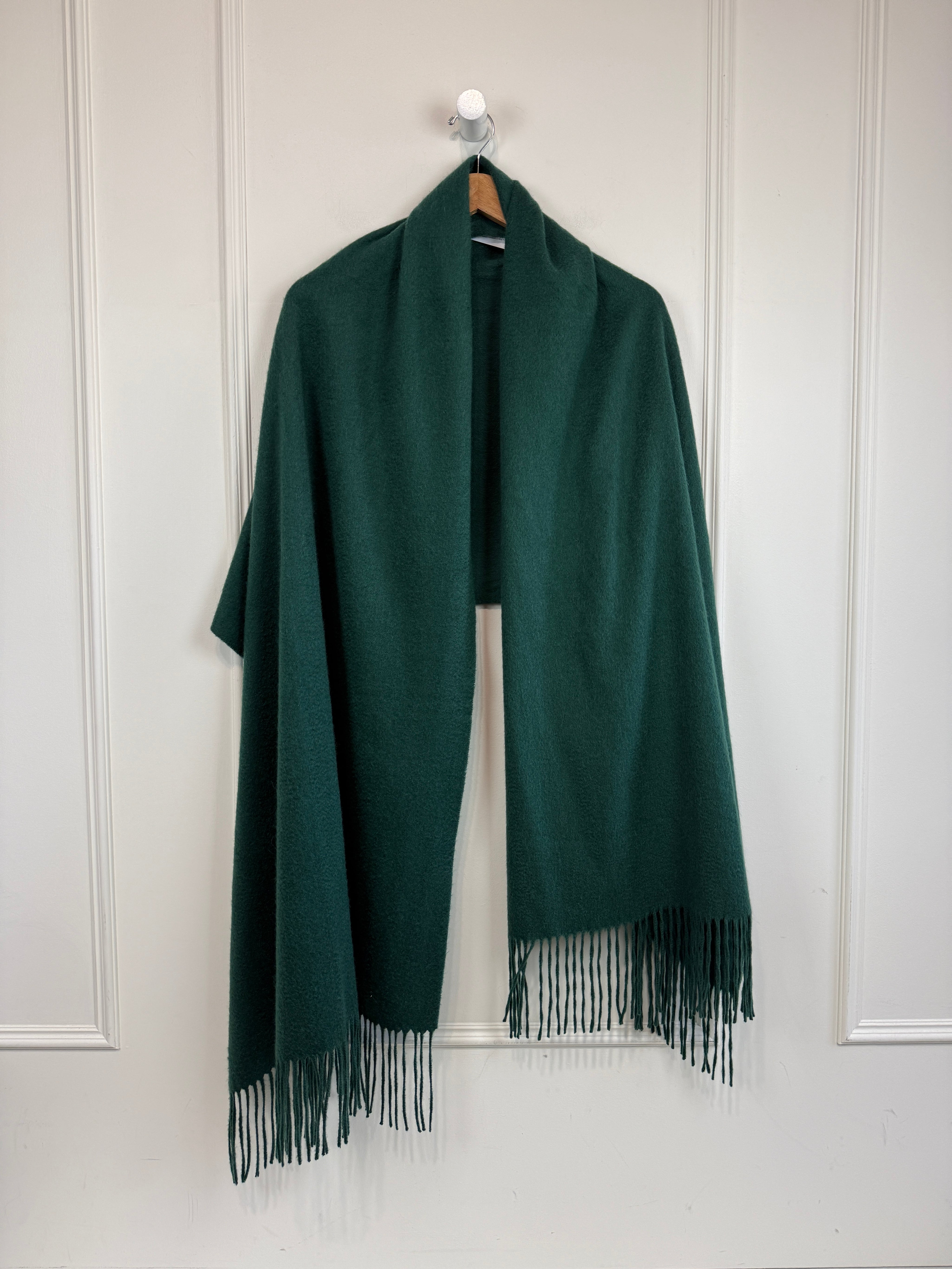 Veronica Beard Cashmere Shawl (OS)