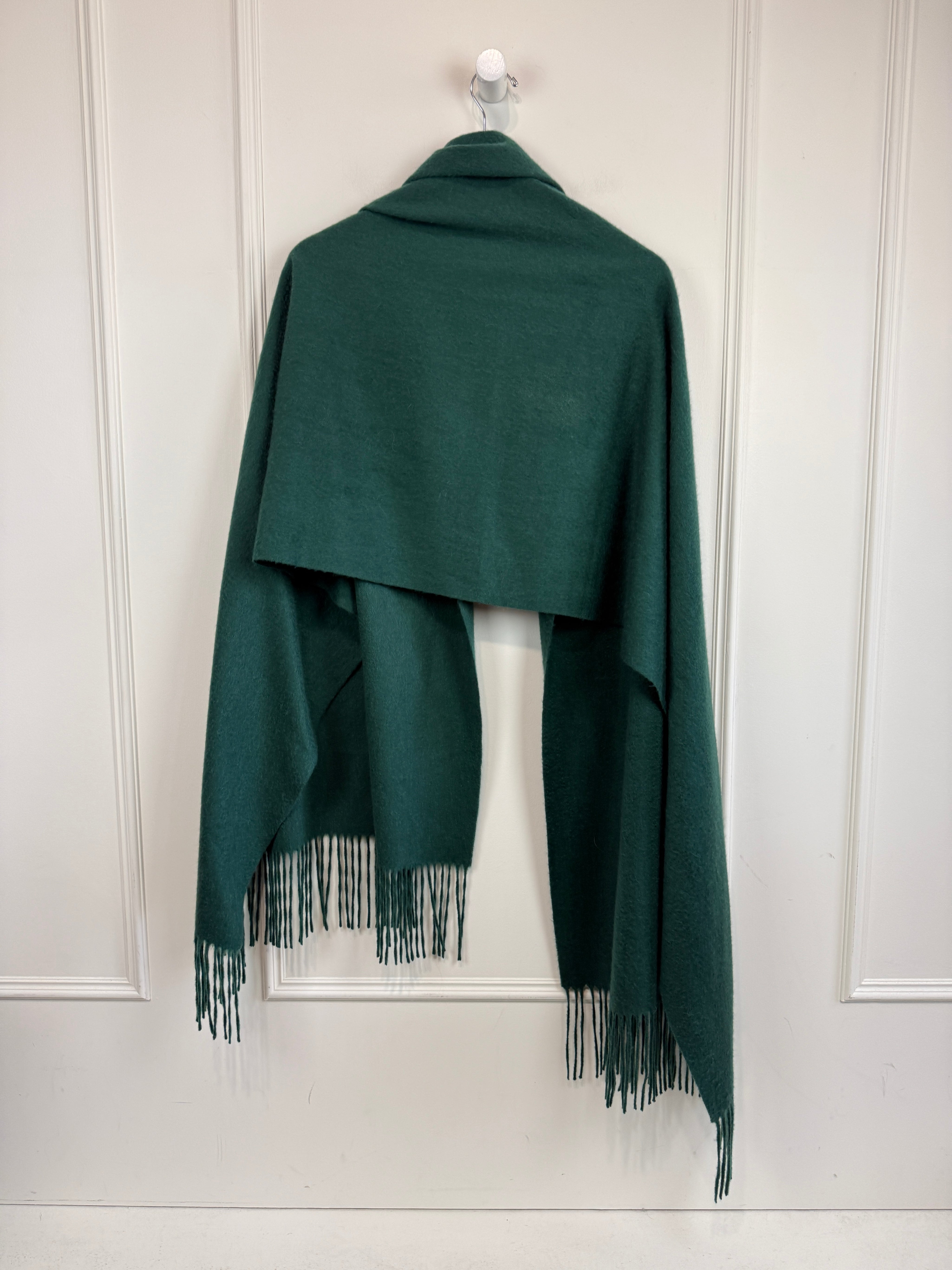 Veronica Beard Cashmere Shawl (OS)