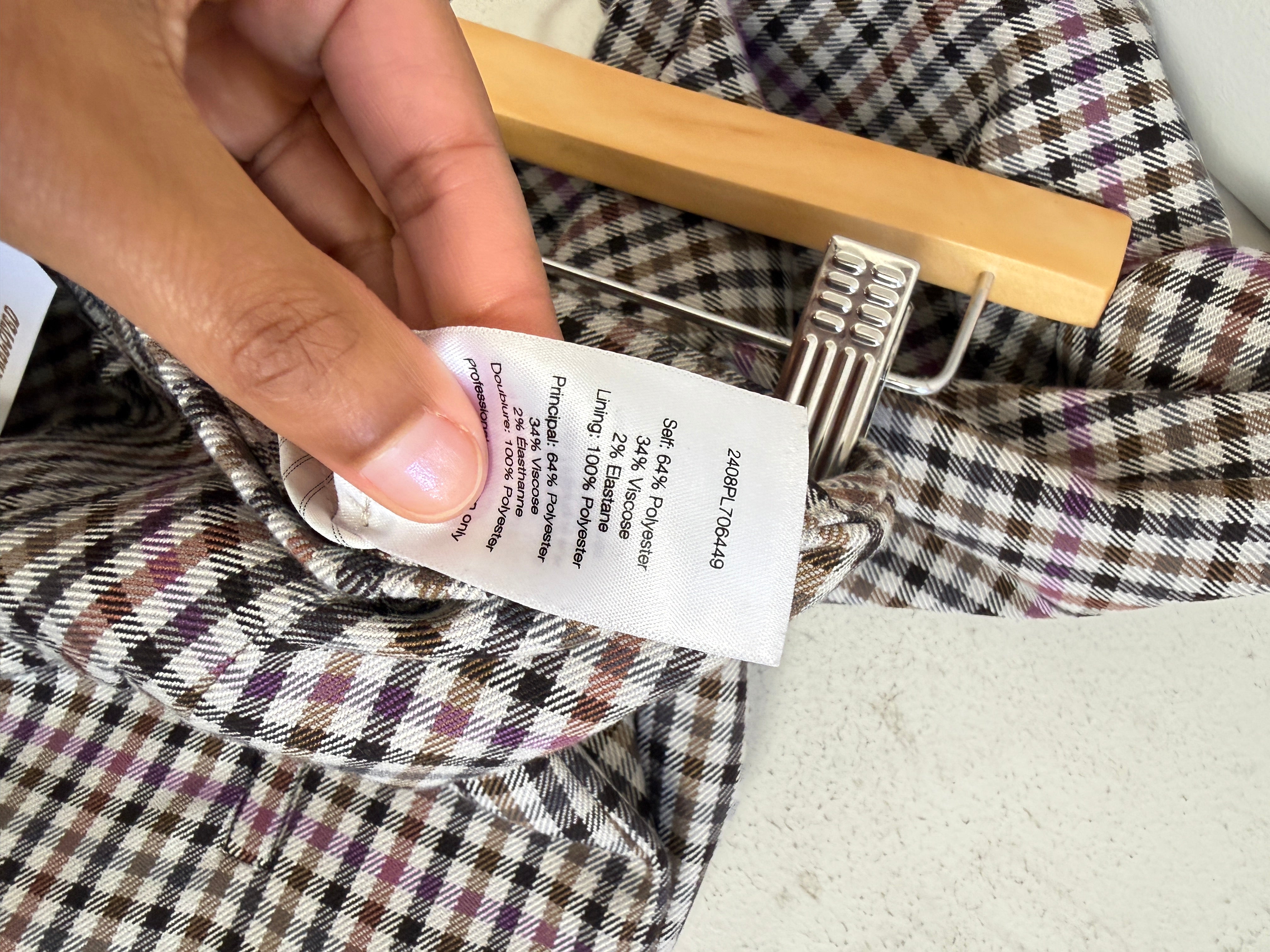 Veronica Beard Plaid Pants (6/28)