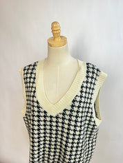 Double Zero Sweater Vest (L)