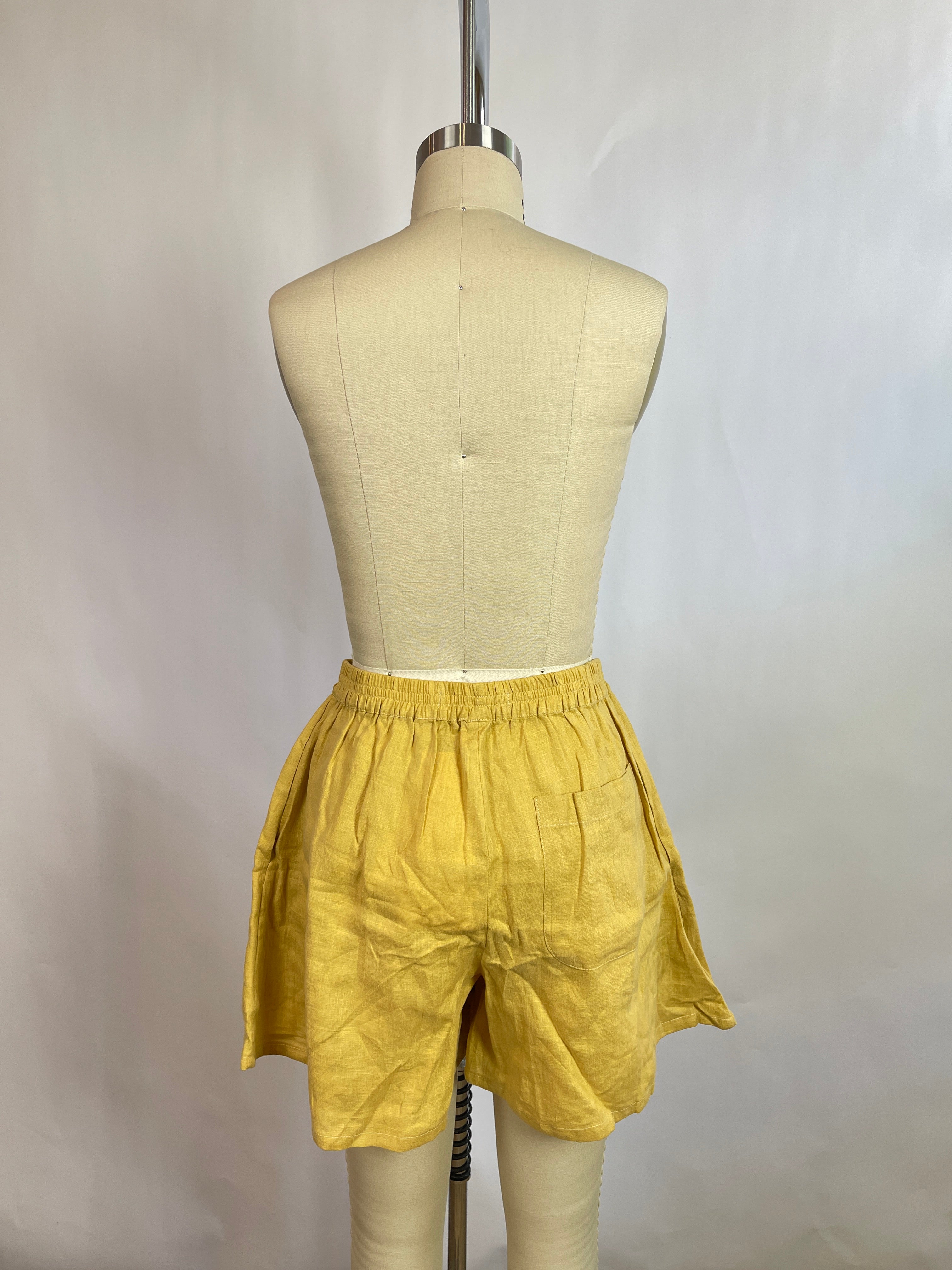 Zii Ropa Yellow Shorts (M)
