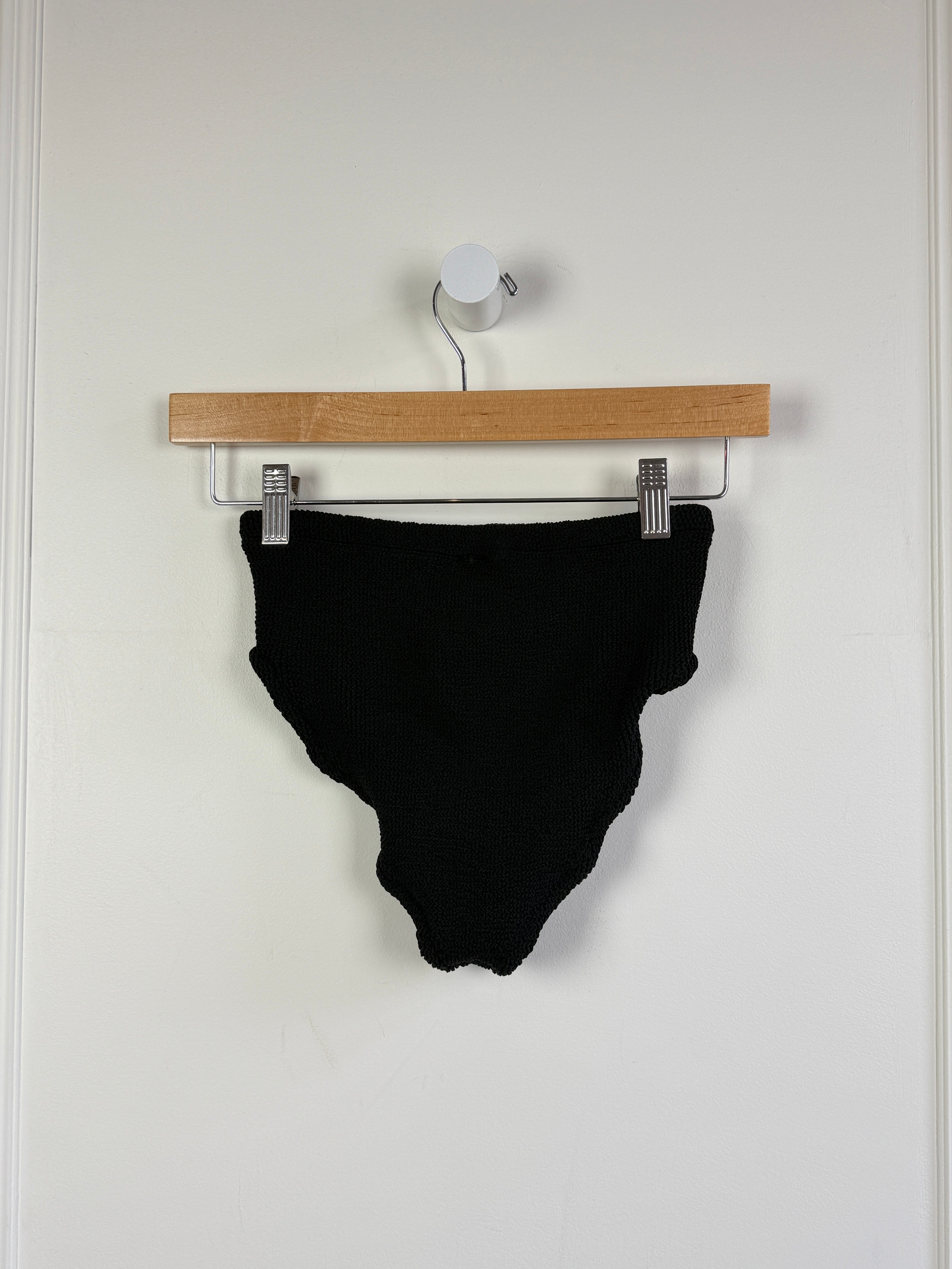 Hunza G Black Bikini (M)