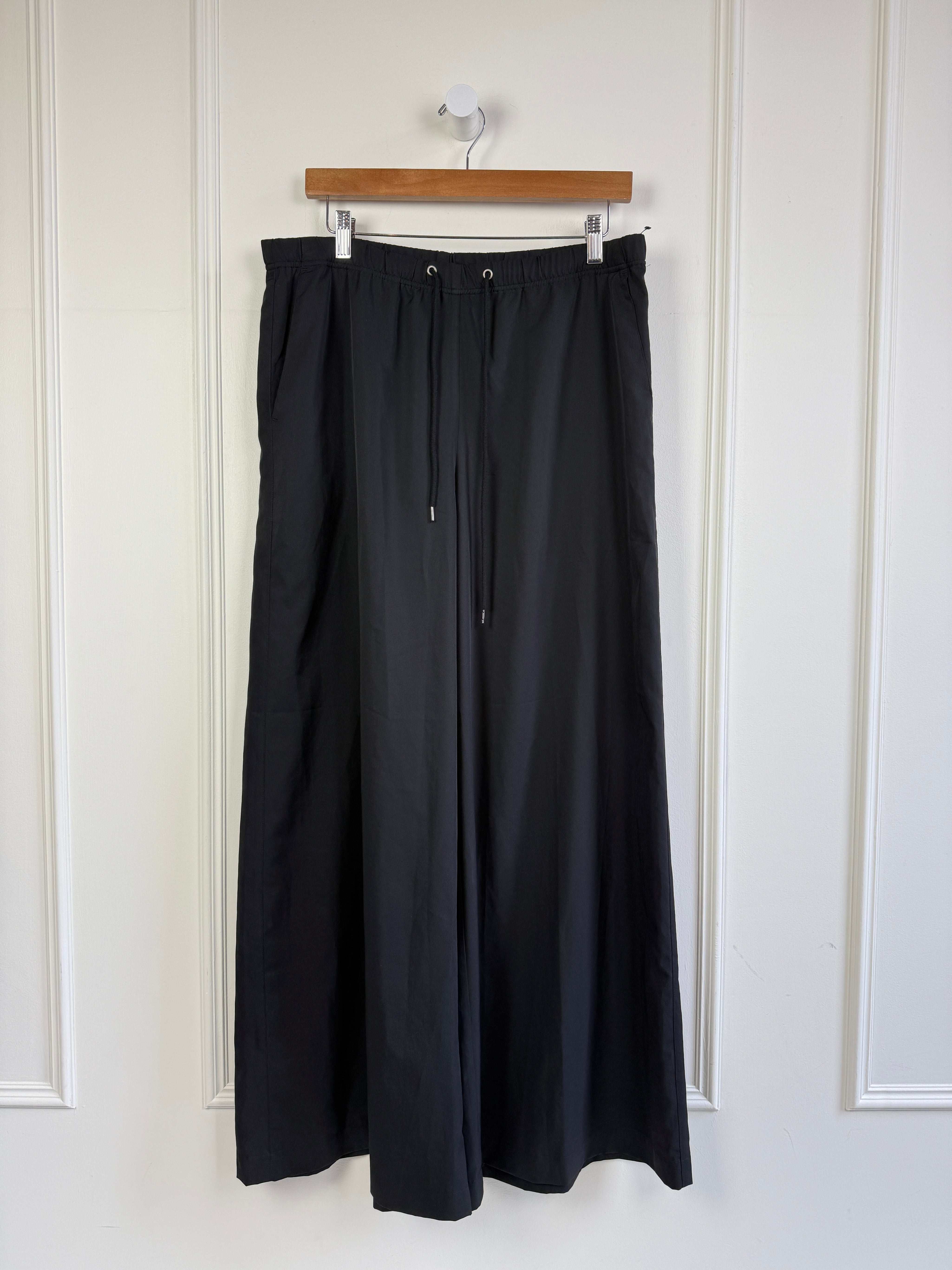 James Perse Nylon Joggers (L)