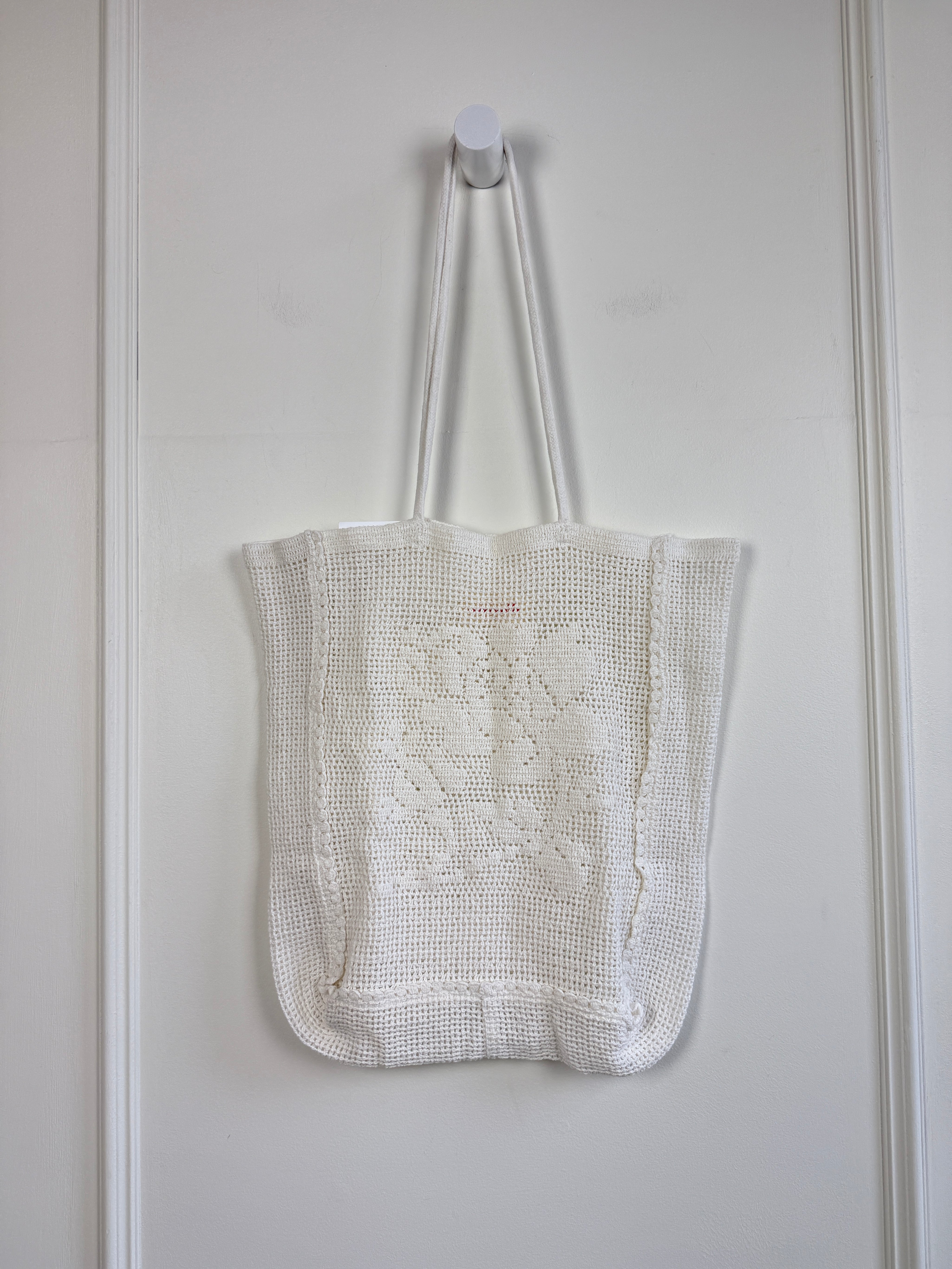 Nananita "The Rose Crochet Bag" in Dove