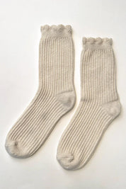 Le Bon Shoppe - Linen Scallop Socks | Naturel