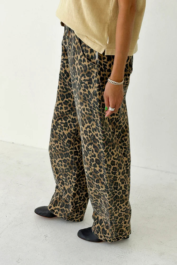 Le Bon Shoppe - Long Arc Pants | Leopard